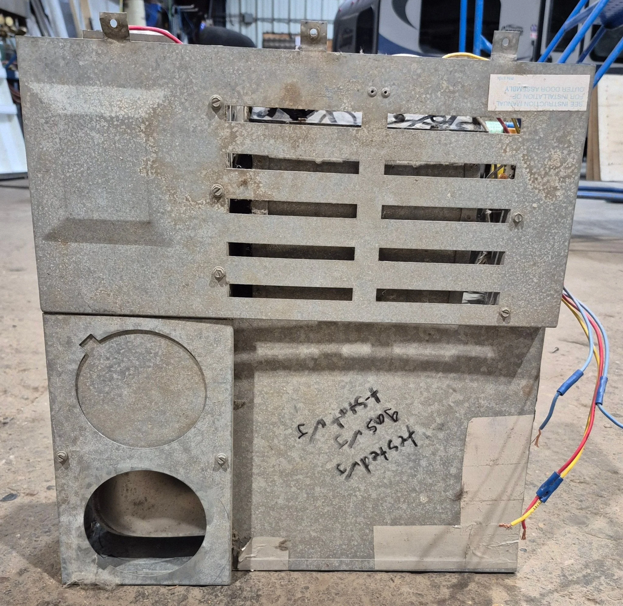 16,000 BTU Used Atwood/ Hydro Flame Propane Furnace - 8516-II - Image 5