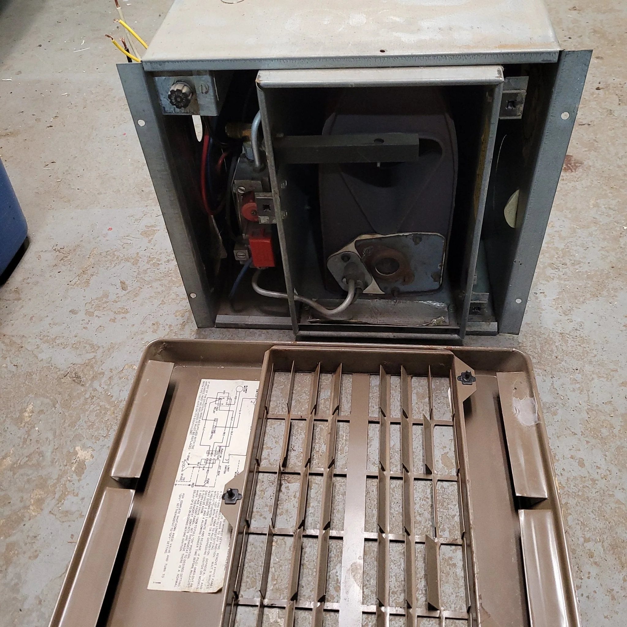 17,000 BTU DUO-THERM ATWOOD HYDROFLAME furnace 66017-005 - Image 2