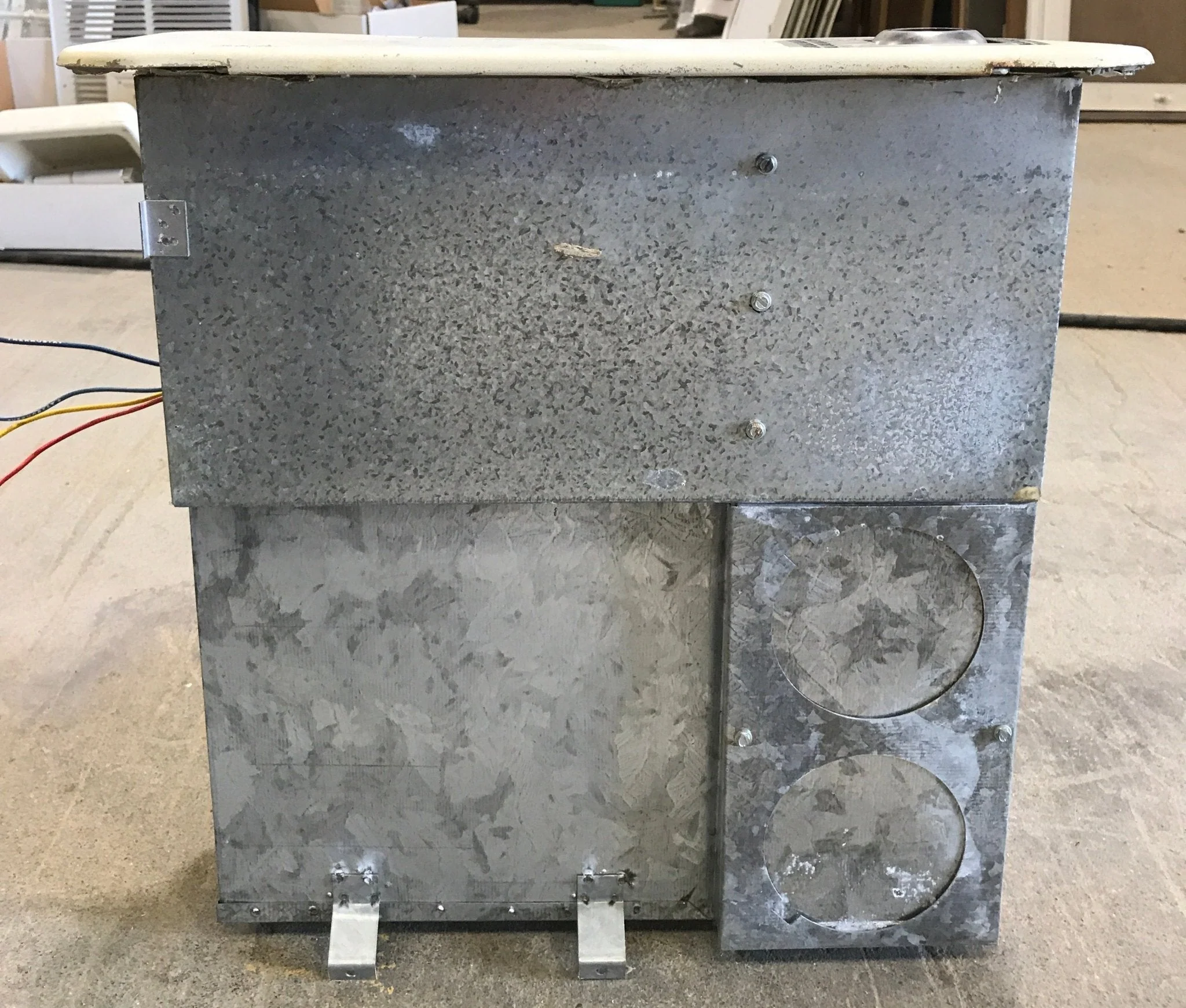20000 BTU Used Atwood/ Hydro Flame RV Propane Furnace - 8520 II - Image 5