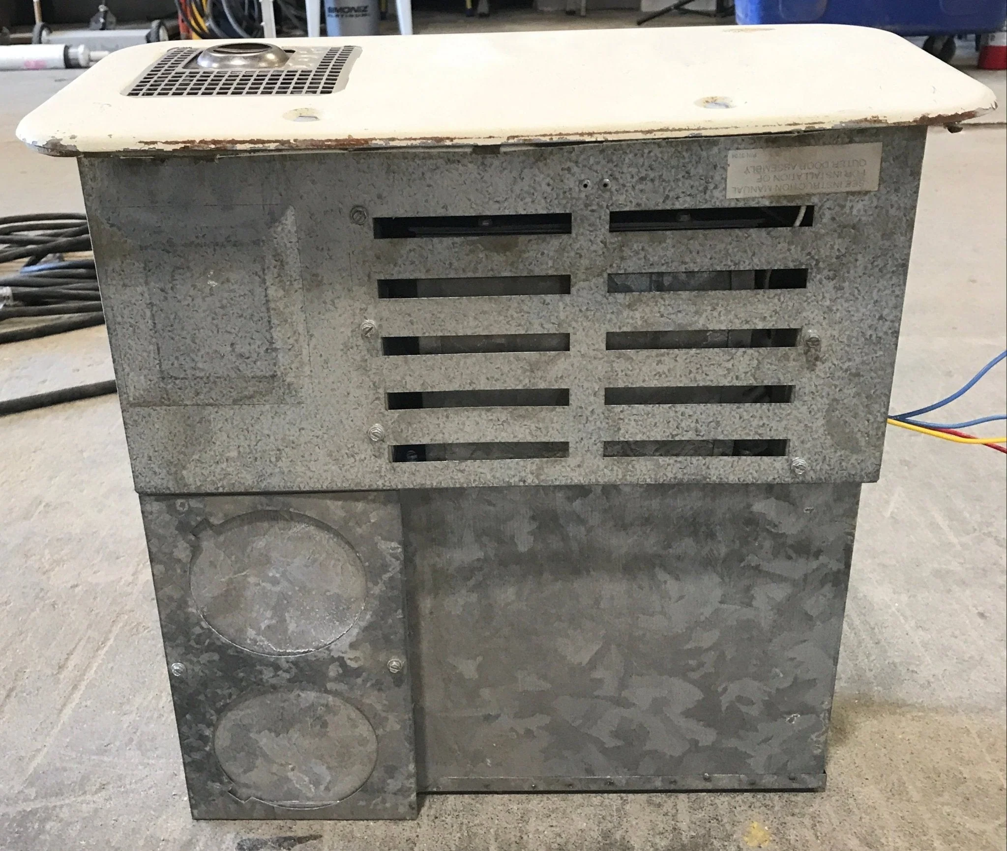 20000 BTU Used Atwood/ Hydro Flame RV Propane Furnace - 8520 II - Image 7