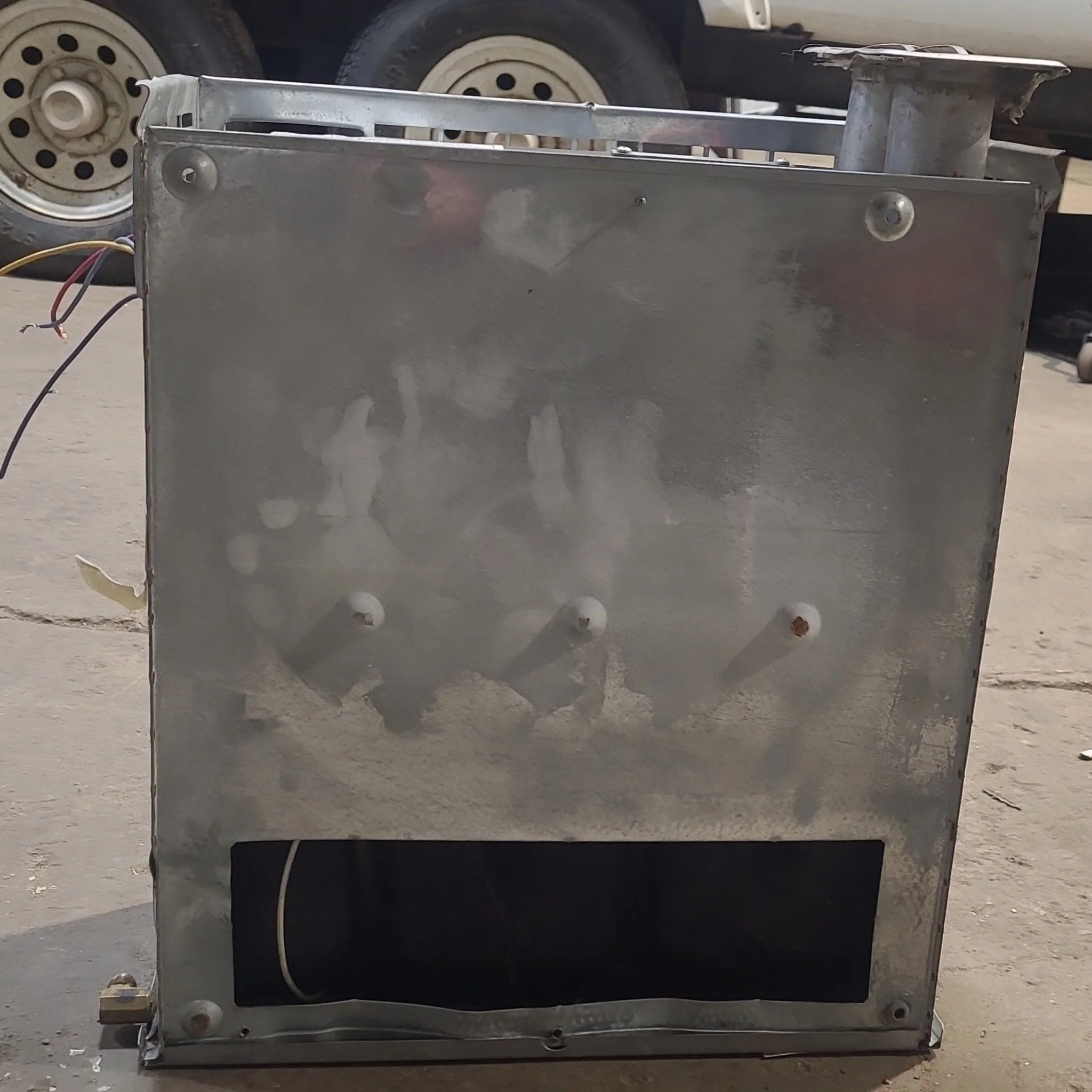 25,000 BTU Used Suburban RV Propane Furnace - SF-25F - Image 2