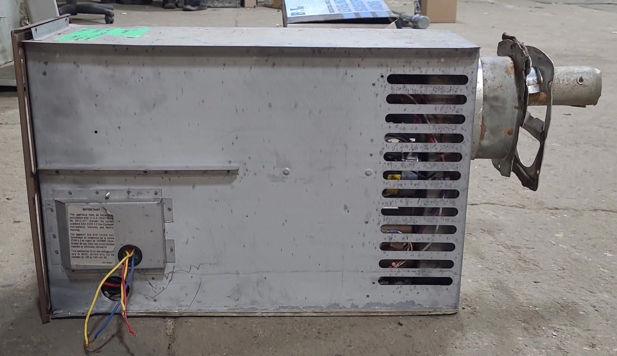 9000 BTU USED 4312K729 COLEMAN RV Propane Furnace - Image 5