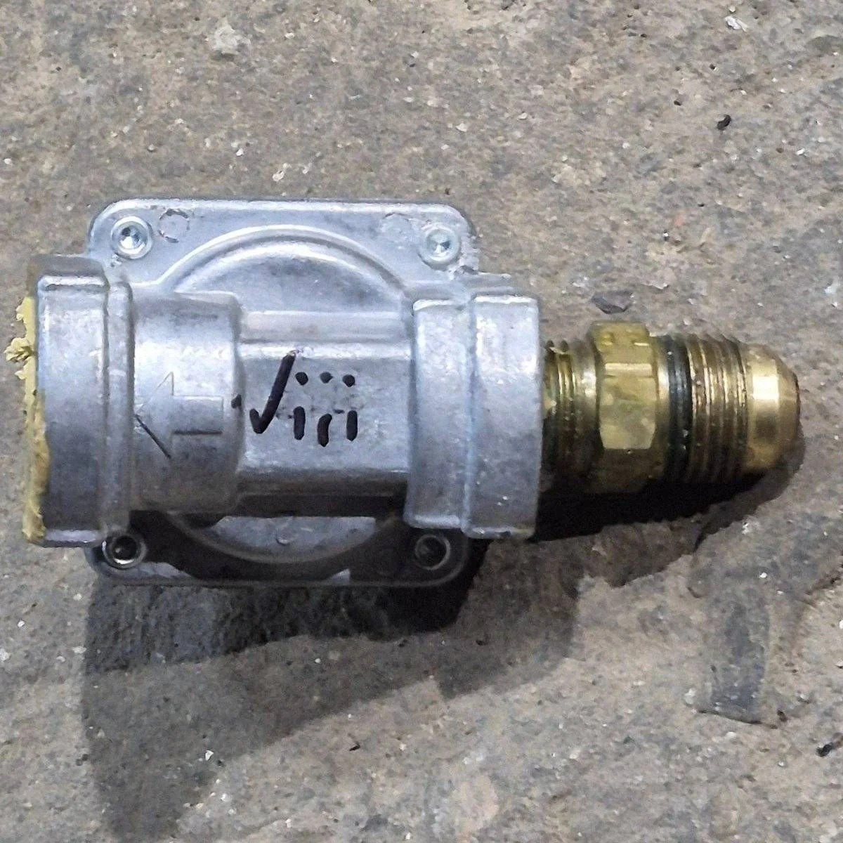 Used Atwood / Wedgewood Propane Regulator - 51062 - Image 3