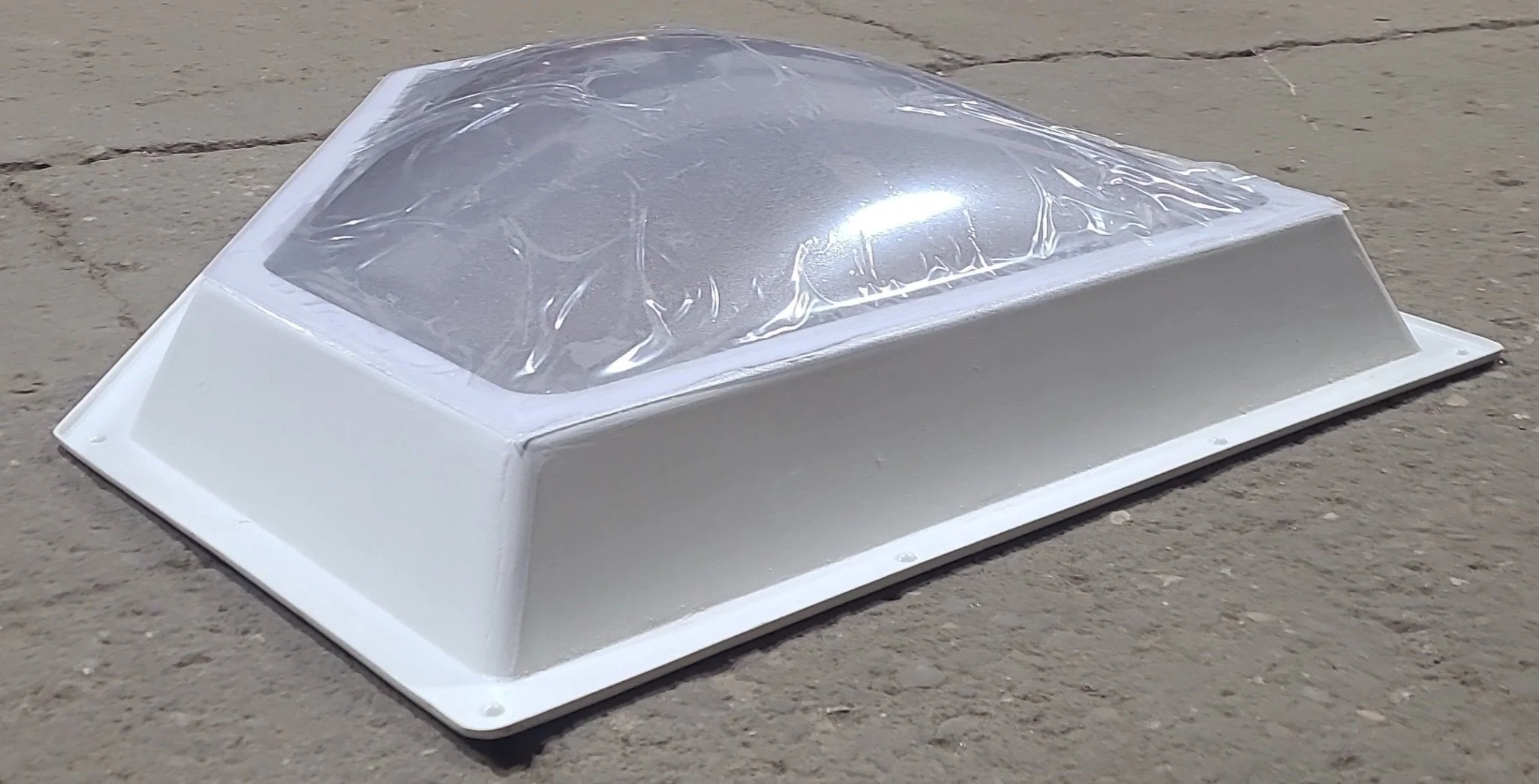 Inner 25-3/4" x 25-3/4" Neo-Angle Skylight, With Garnish - Image 3
