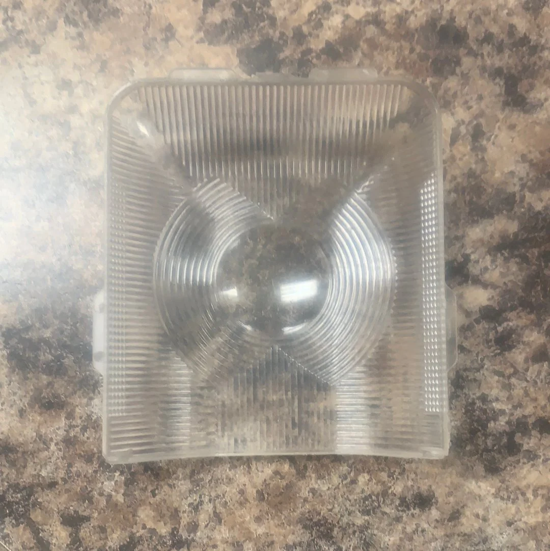 Used Interior Light Lens - 92513 - F33-0010 - LR96696 - Image 3