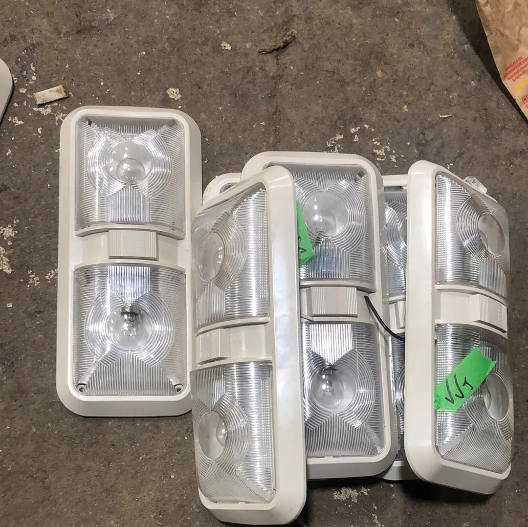 Used Light Fixture *DOUBLE* 310173 / F33-0052 White - Image 6