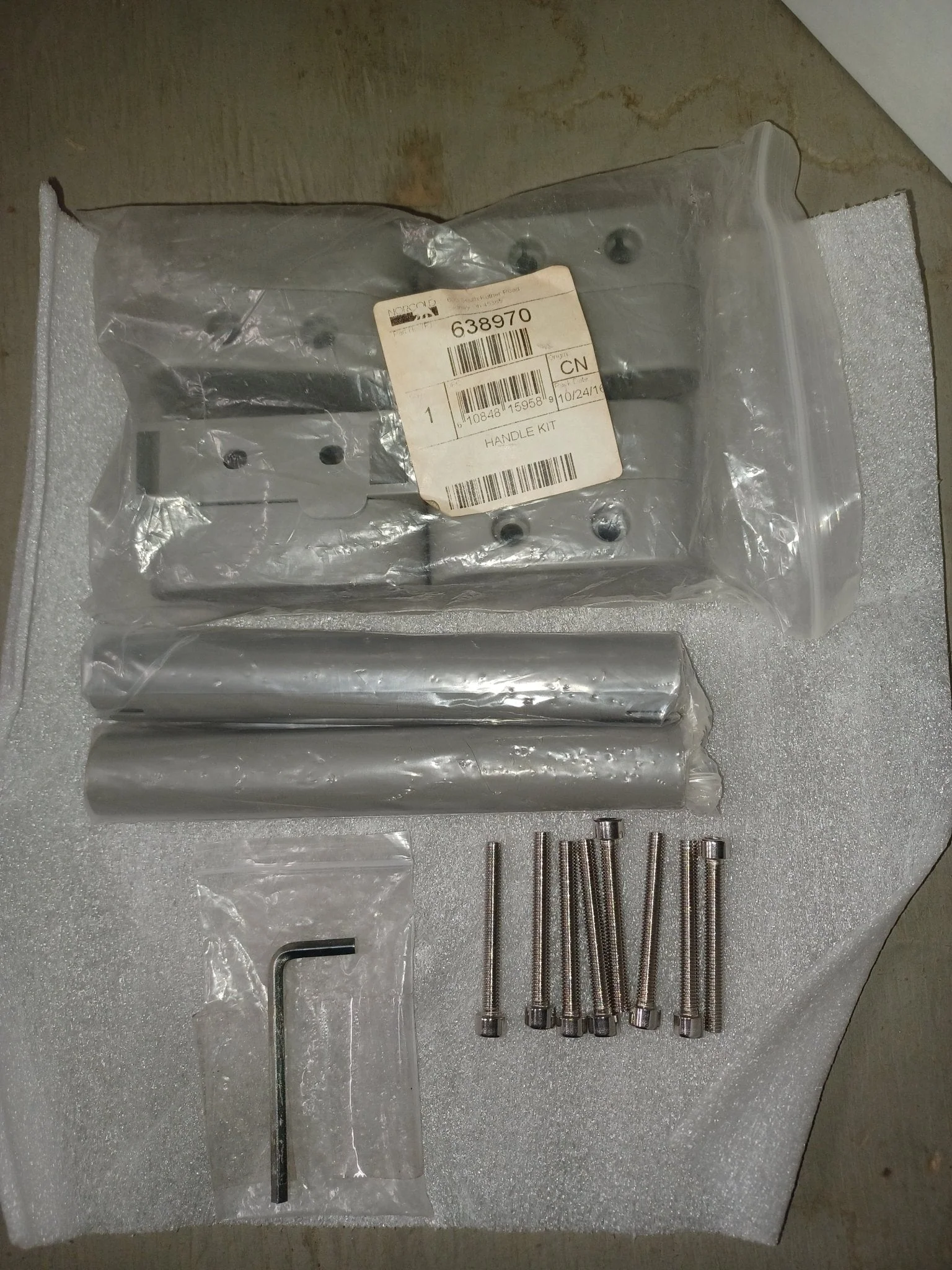 Norcold Portable Refrigerator Handle Kit - 638970 - Image 2