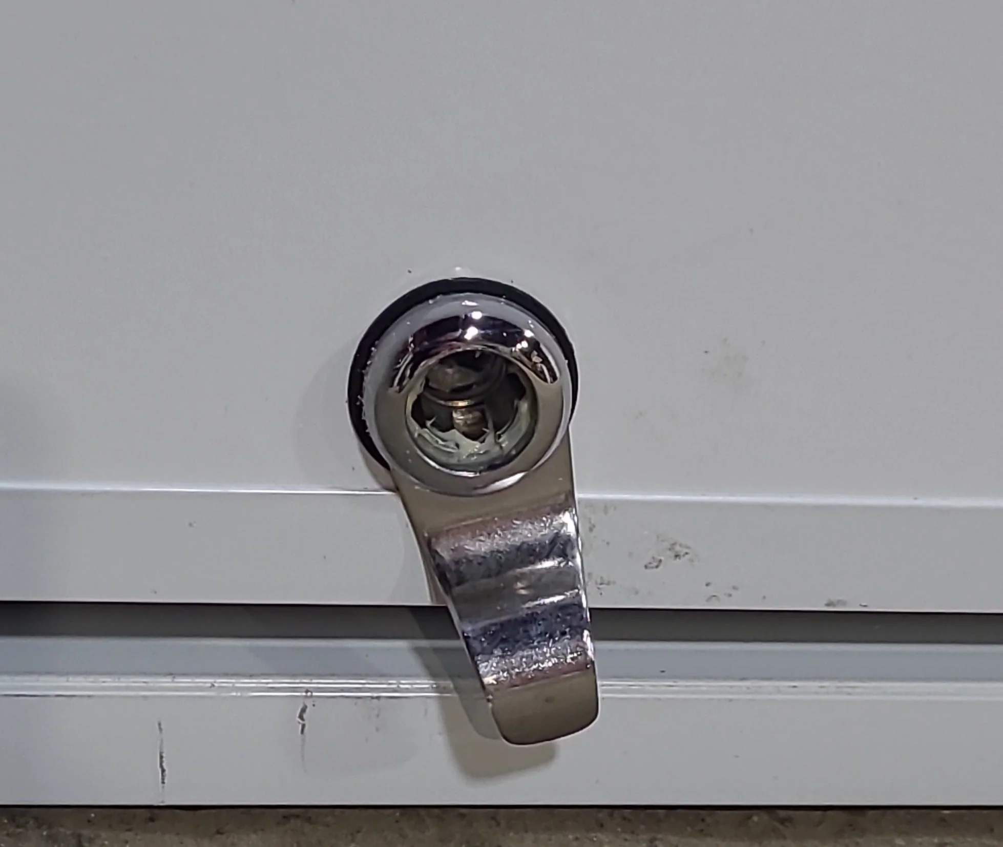 Radius Cornered Cargo Door 65 5/8" x 21 1/4" x 1 7/8" D - Image 6