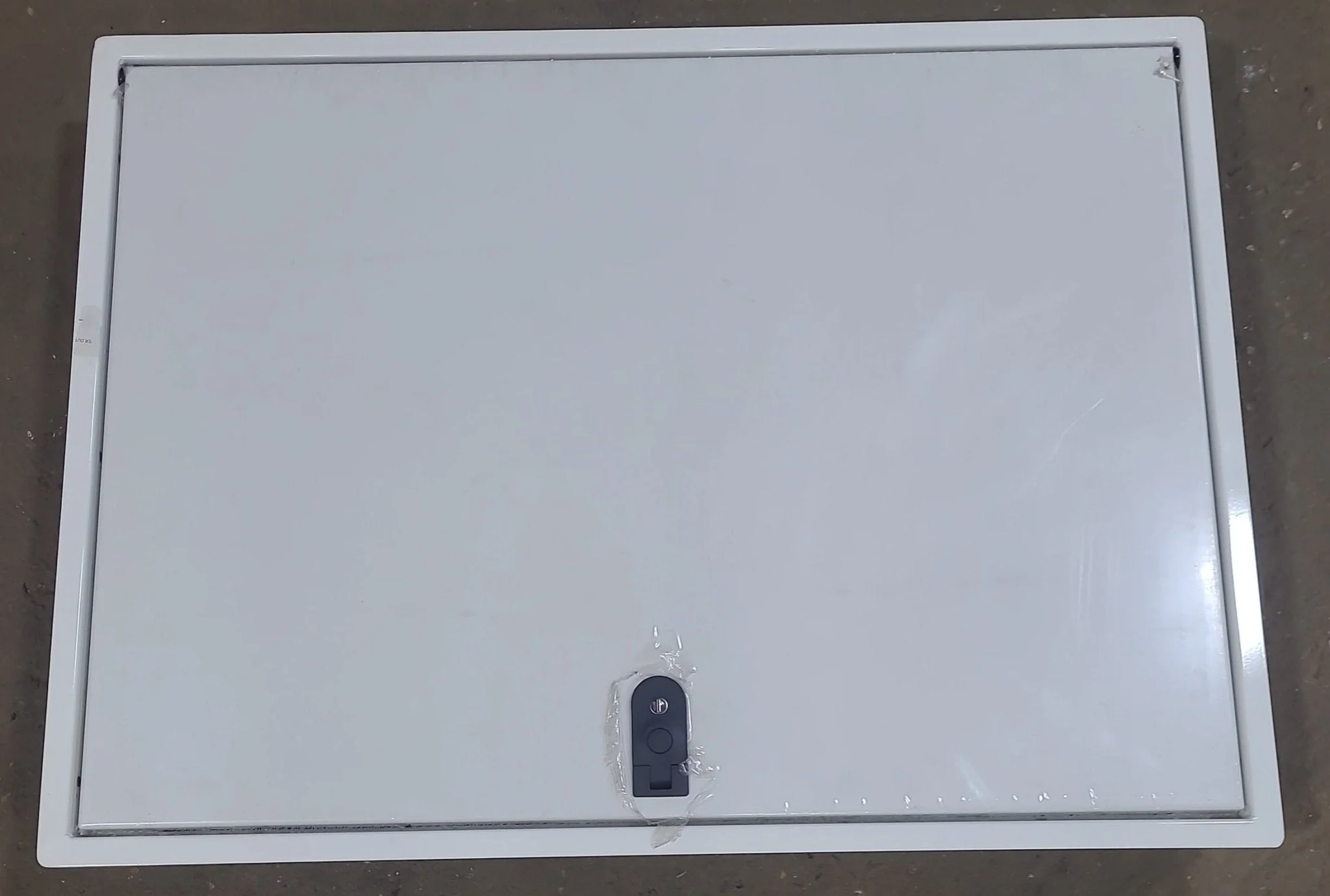 Square Cornered Entertainment Compartment with Cargo Door