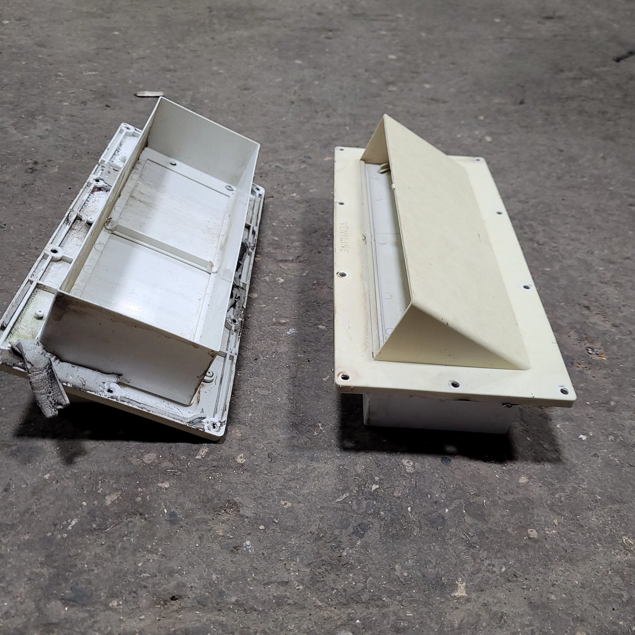 Used 10 1/4" X 3 1/2” Off White Range Hood Fan Ducting- Single - Image 2
