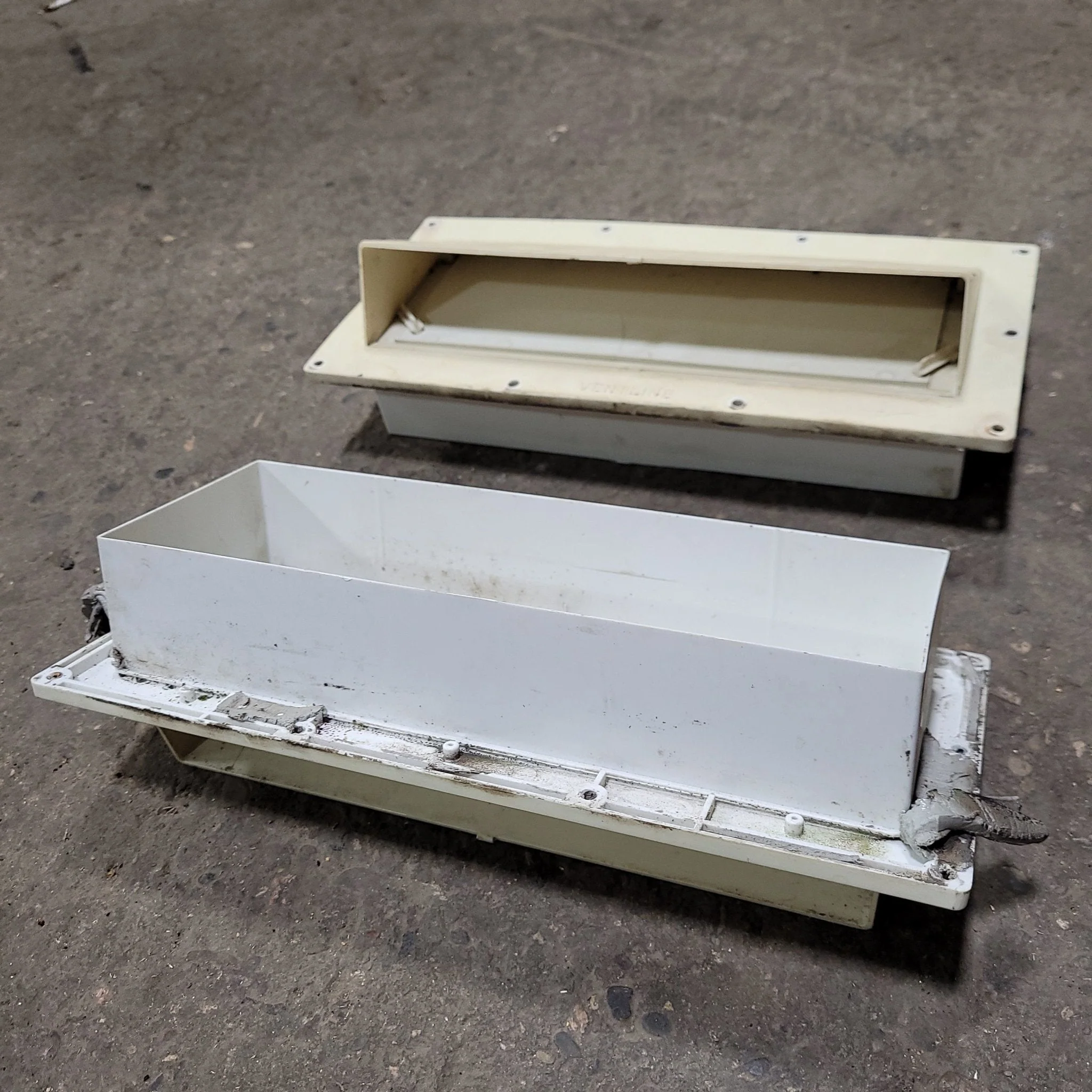 Used 10 1/4" X 3 1/2” Off White Range Hood Fan Ducting- Single - Image 3