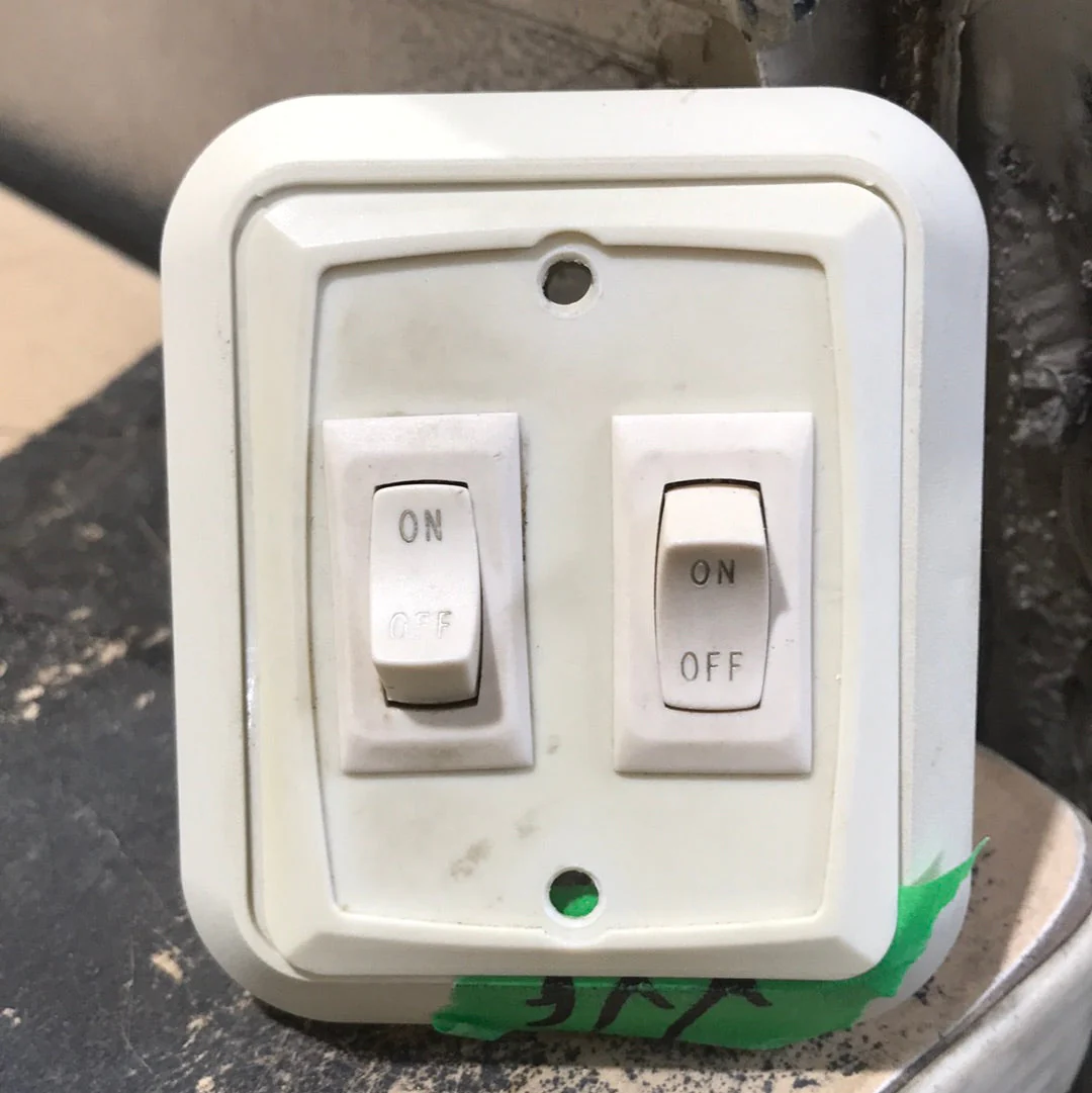 Used 12V RV DOUBLE Light Switch - Image 4