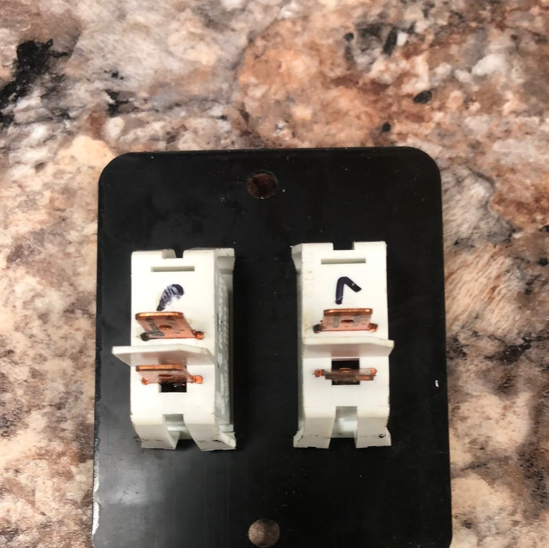 Used 12v RV Double Light Switch - Image 2