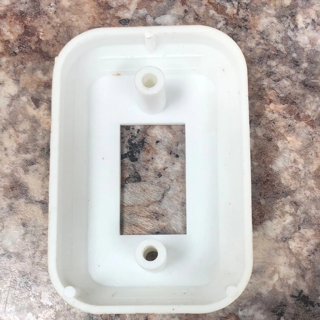 Used 12v RV Single Light Switch wall plate / faceplate cover - Image 3