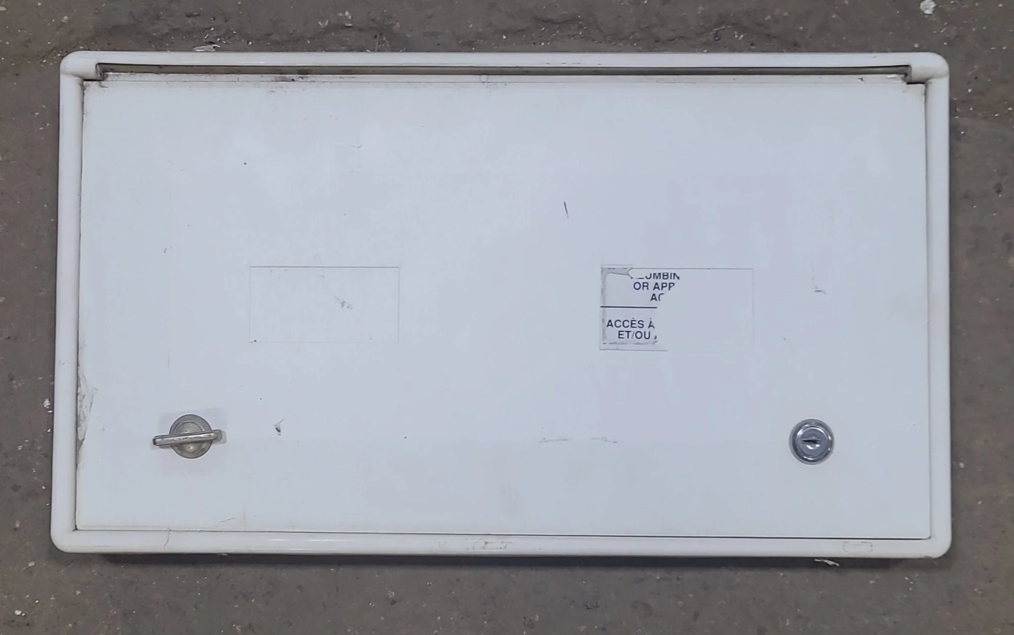 Used 18 1/4" W RV Access Hatch