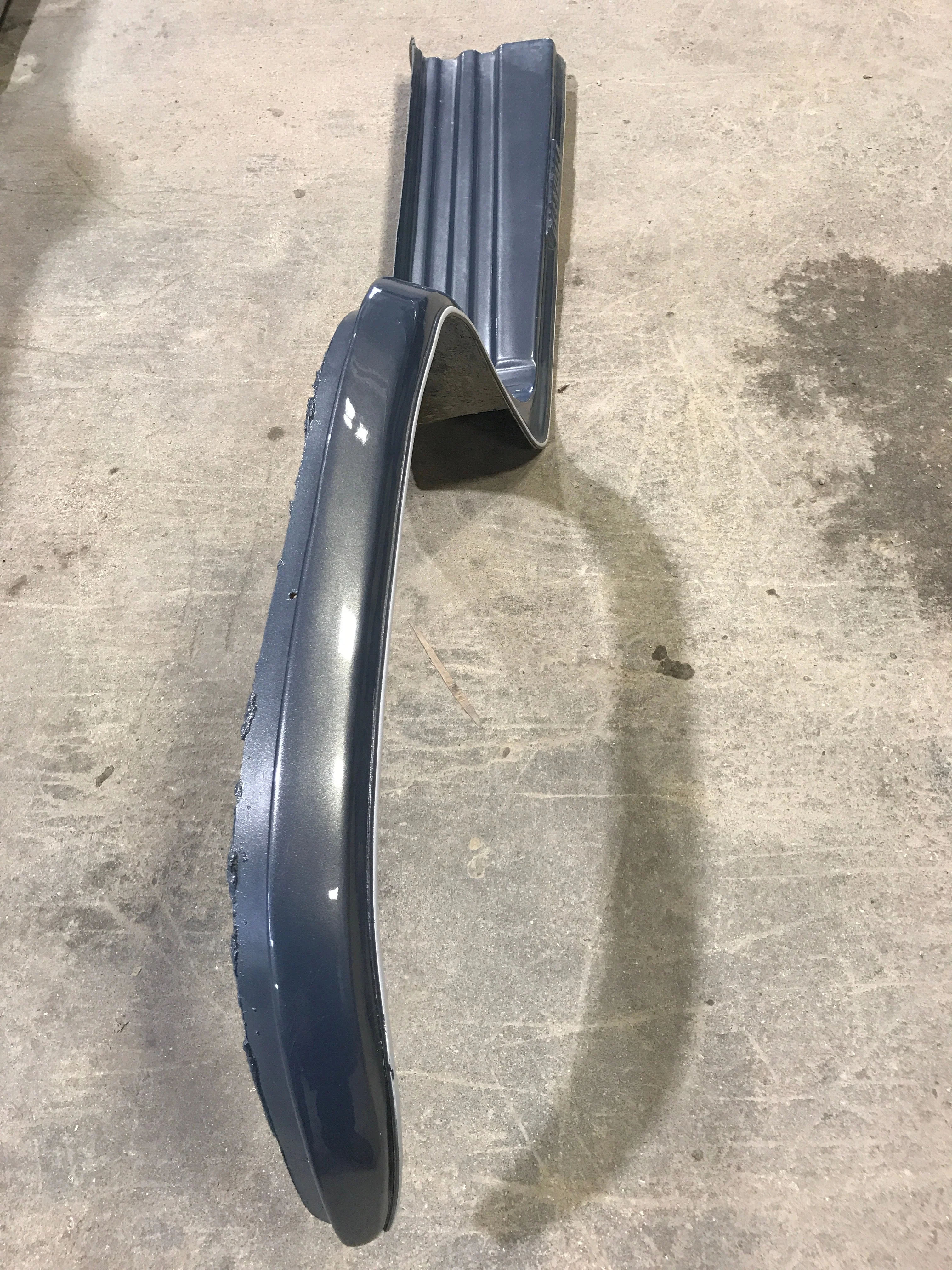 Used 1990 FORD F350 Motorhome Front Fender Running Board - Drivers Side - Image 3