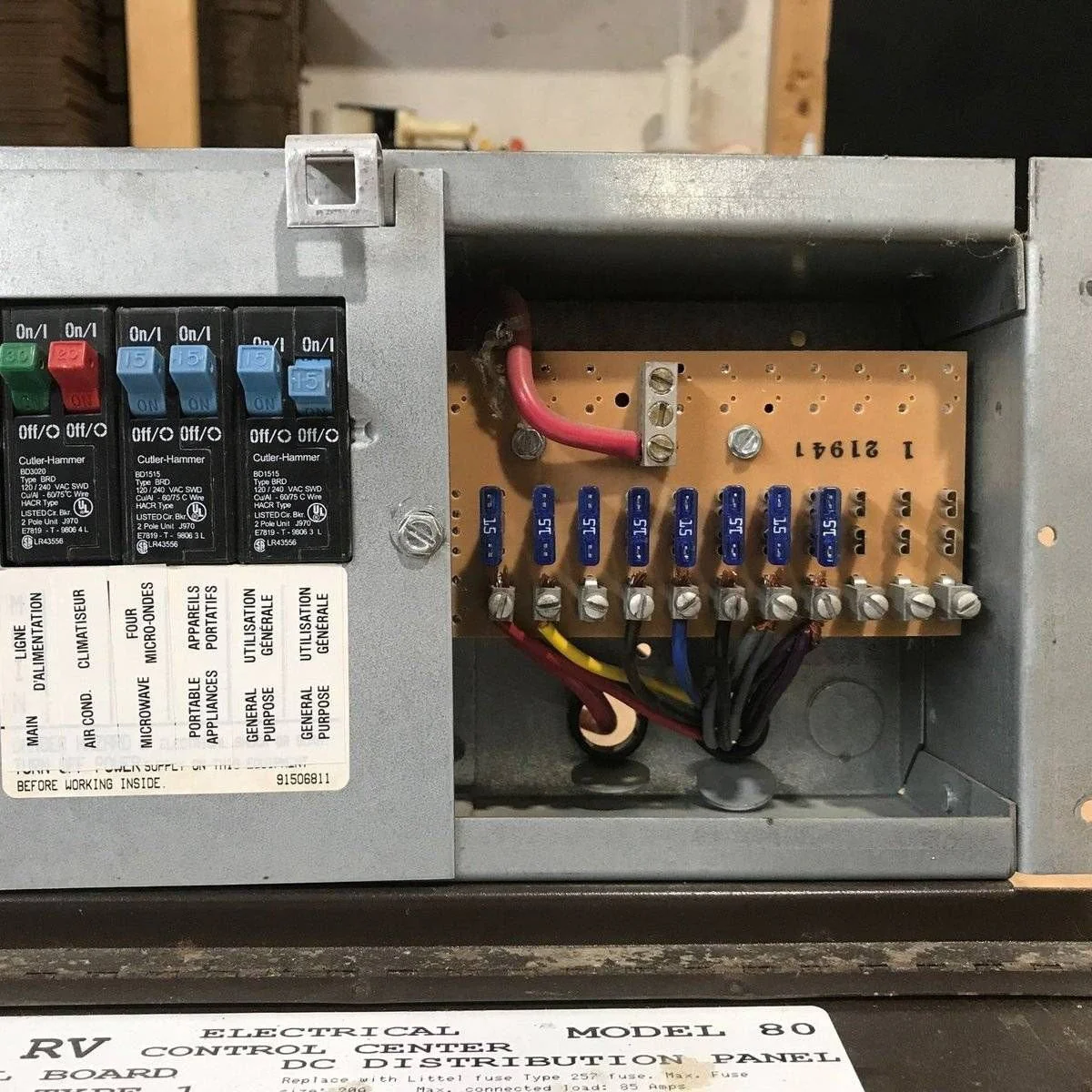 Used 20 AMP MAGNETEK DC Distribution Panel - Model 80 - Image 4