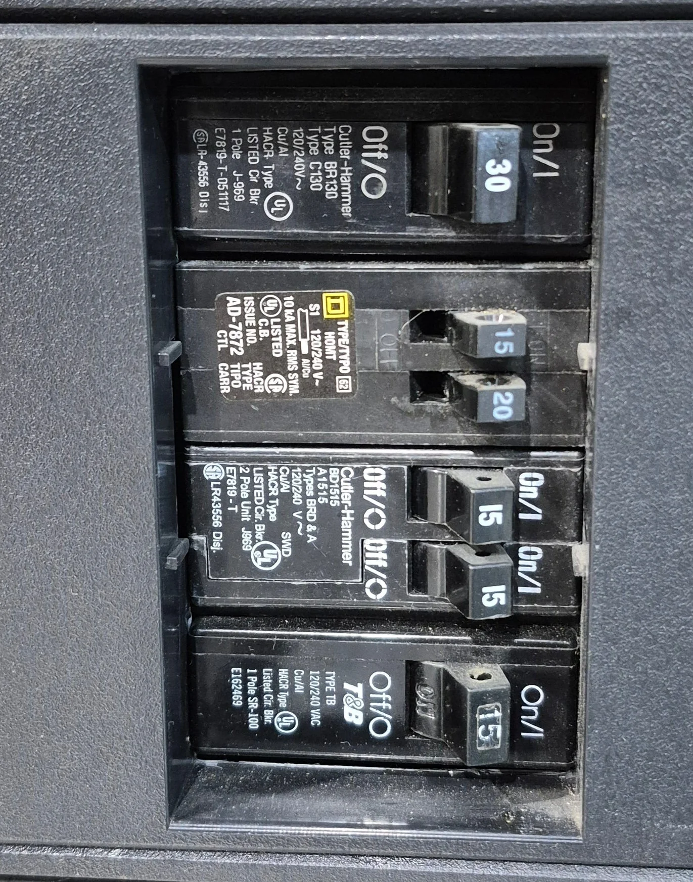 Used 30 AMP IOTA Distribution Panel - IDP-30 - Image 3