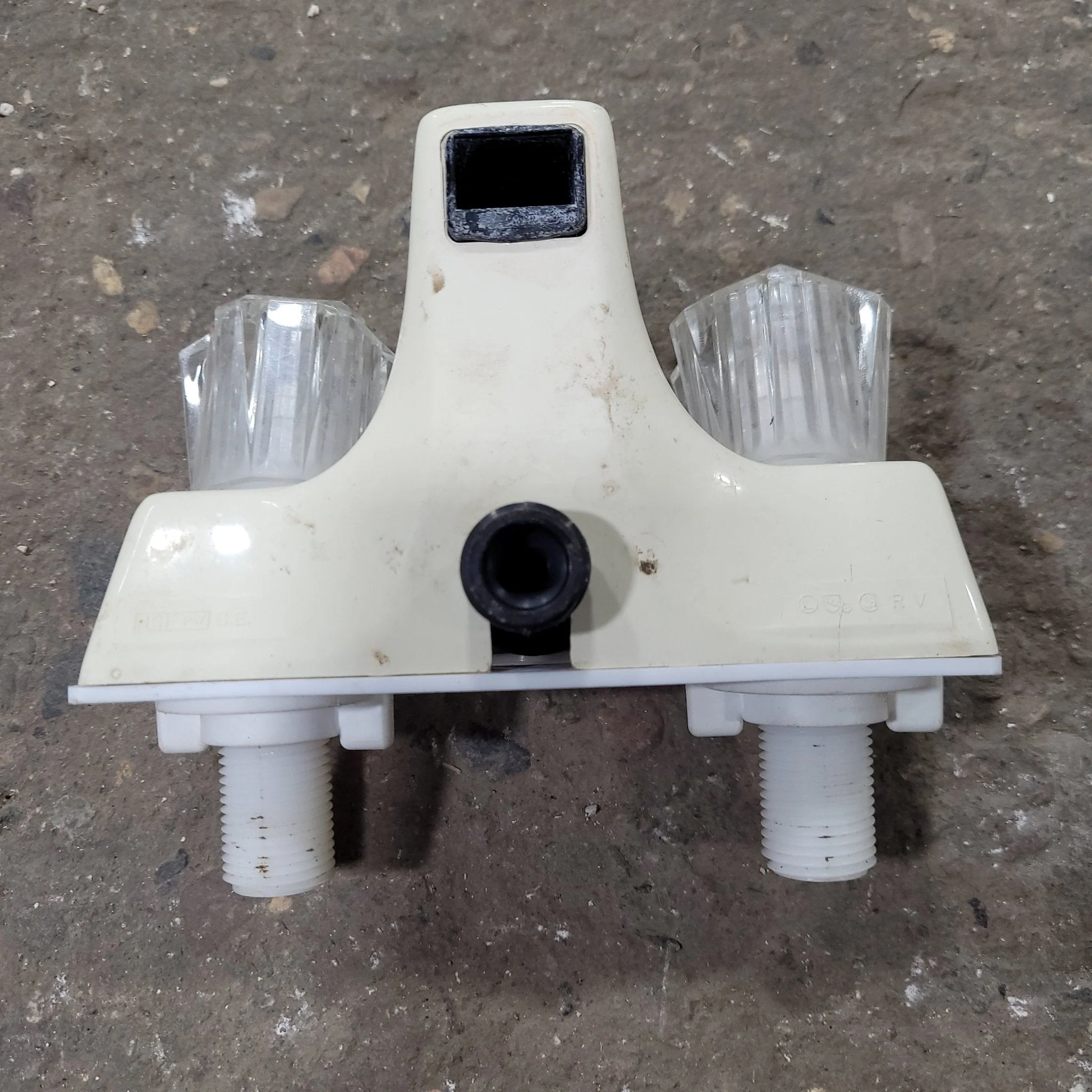 Used 4" Shower Faucet, With Diverter, Bone, Clear Knobs - Image 3