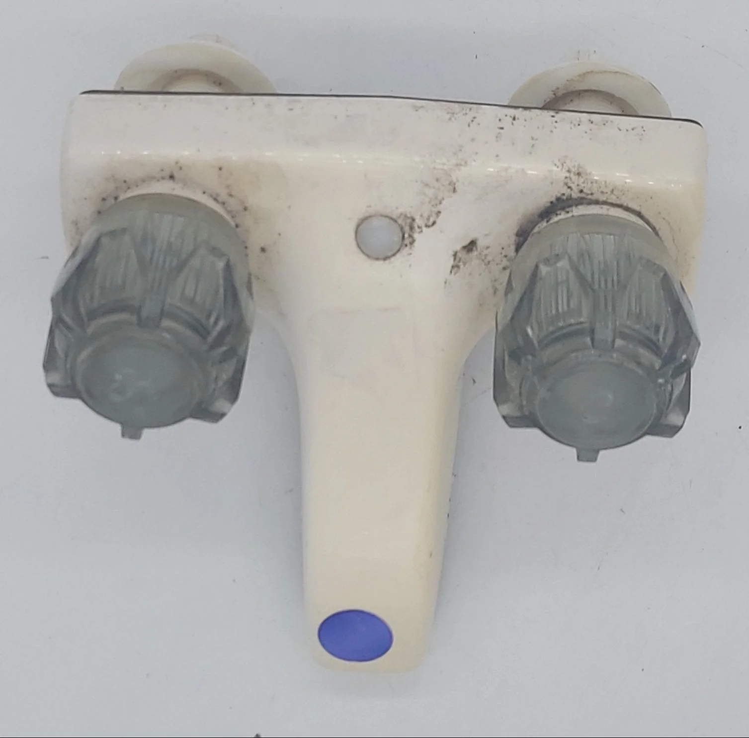 Used 4" Bathroom Faucet, Bone, Smoked Knobs