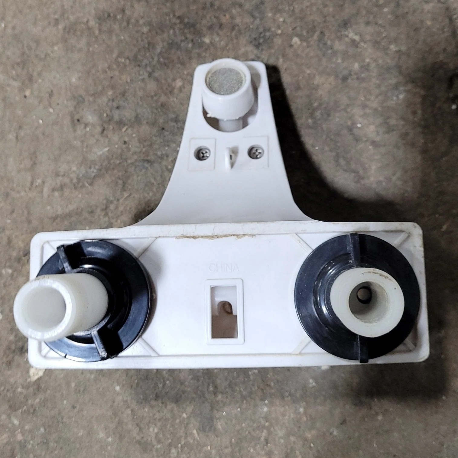 Used 4" Bathroom Faucet, White, Smoked Knobs - Image 4
