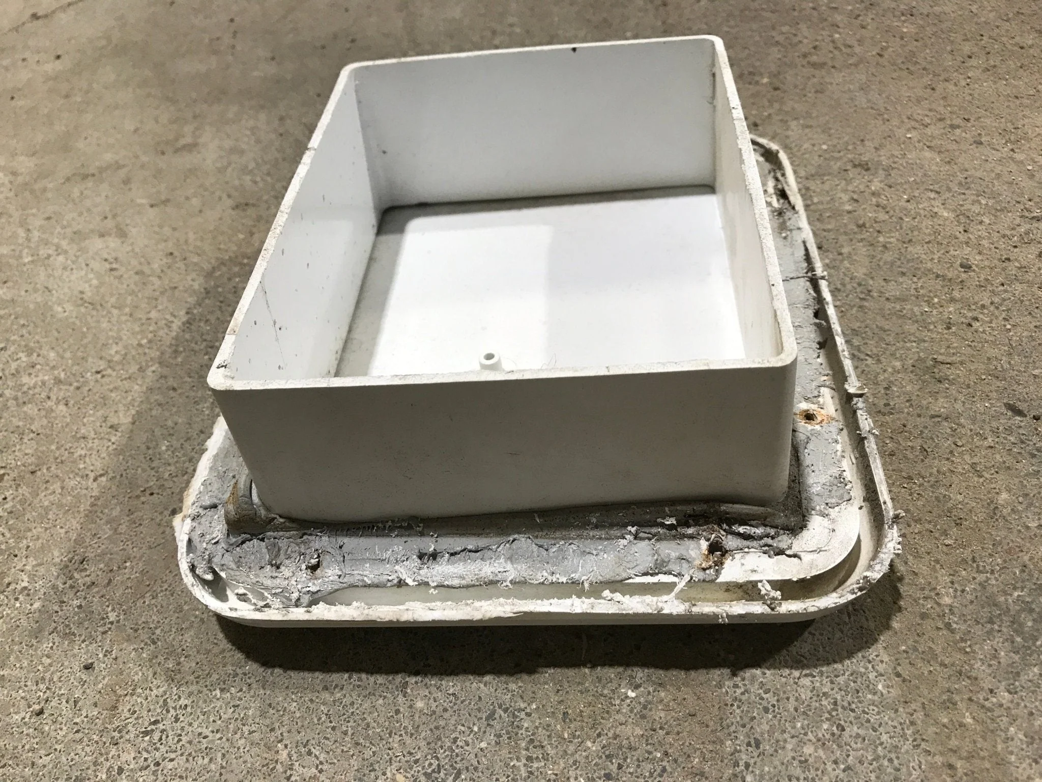 Used 7 1/2" W RV Access Hatch - Image 3