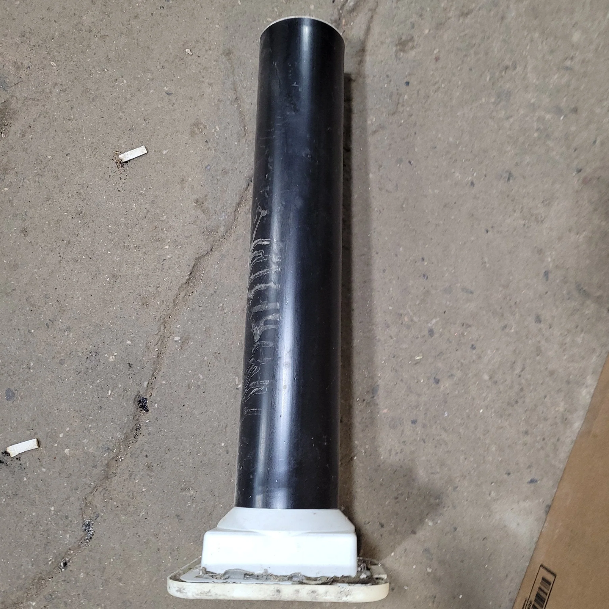 Used 7 1/2" W RV Sewer Hose Setup - Image 2