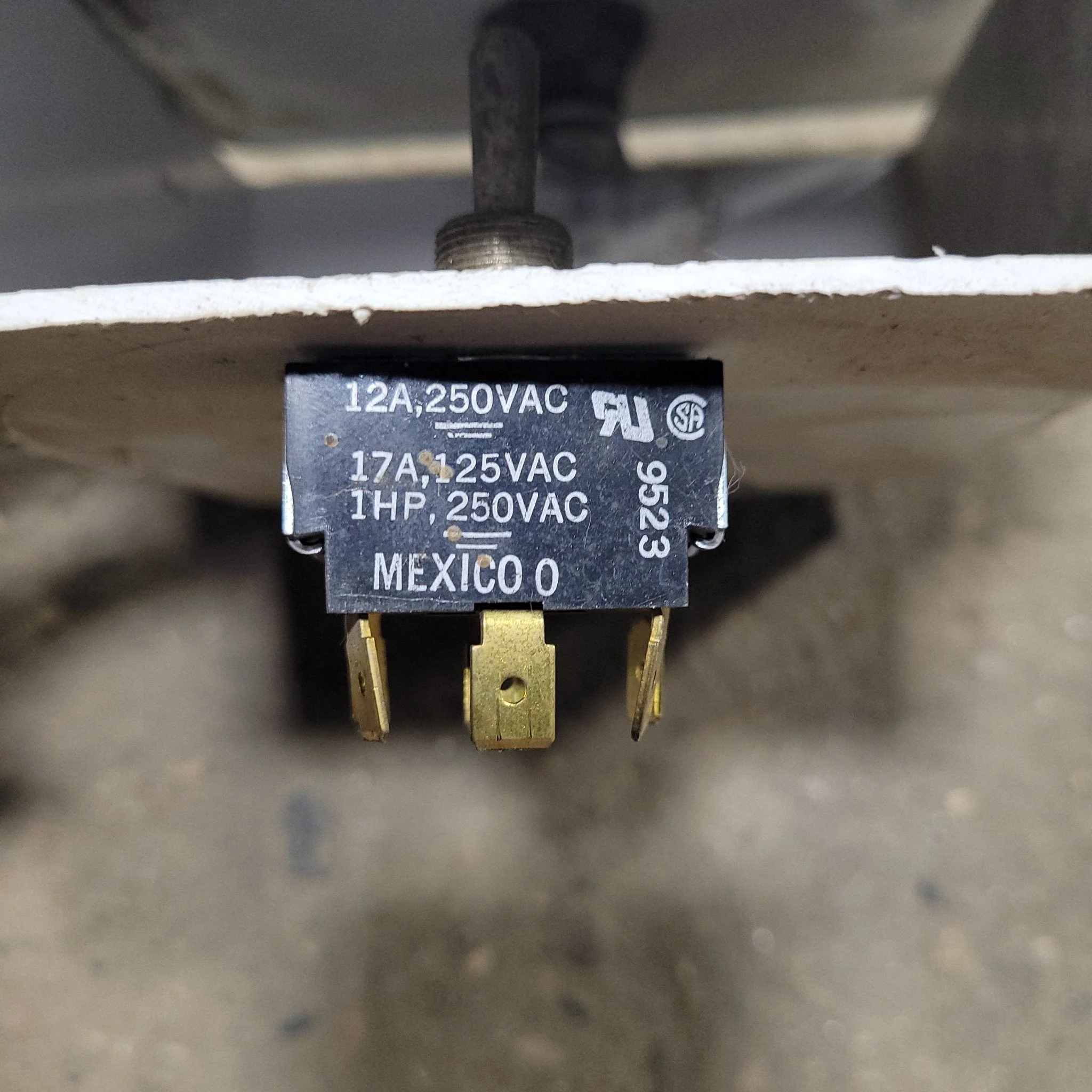 Used 7 3/4" W RV Access Hatch - Image 4
