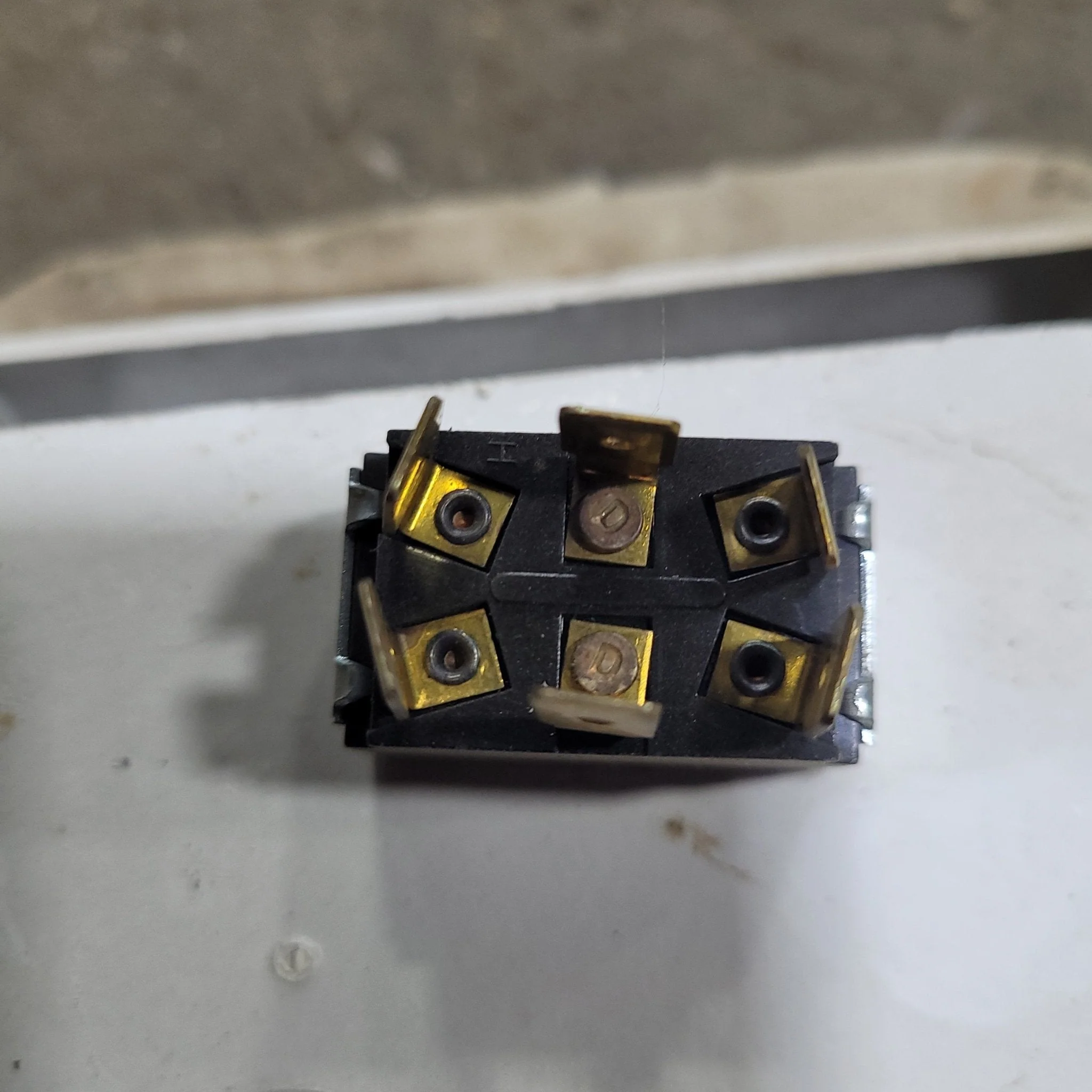 Used 7 3/4" W RV Access Hatch - Image 5