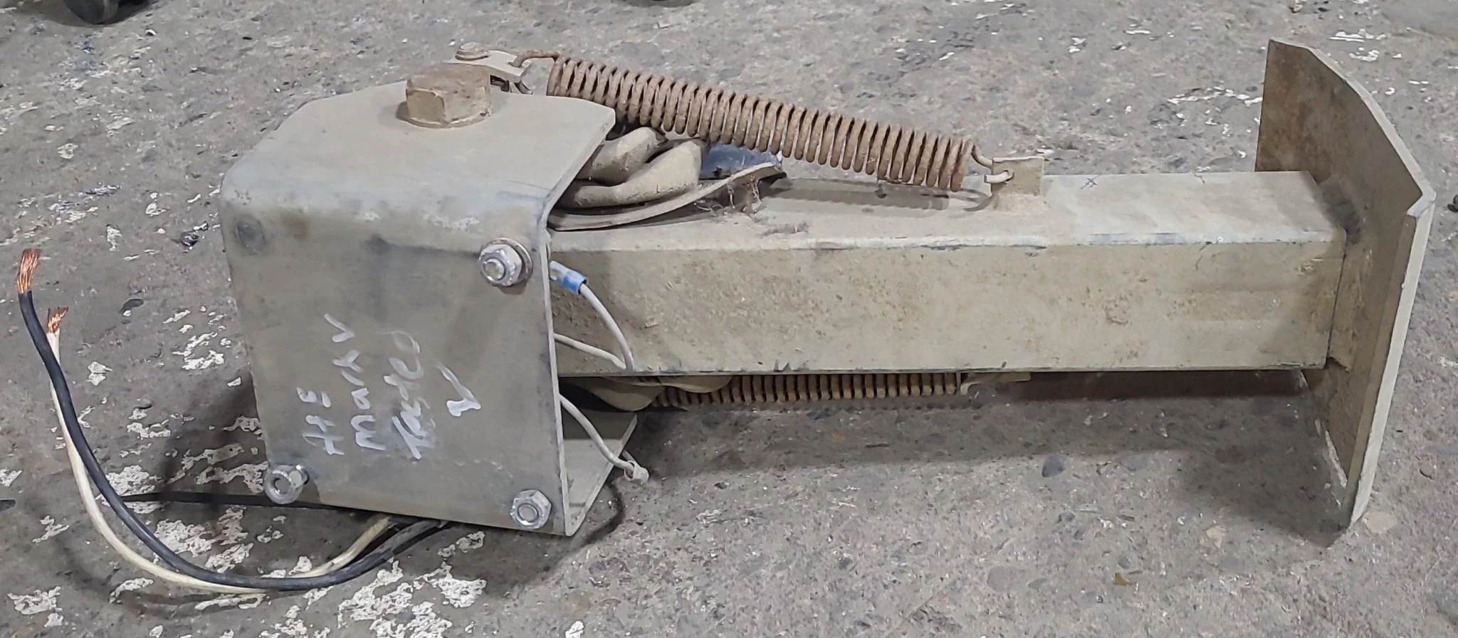 Used A&E Hydraulic levelling Jack Leg - MARK V - Image 7