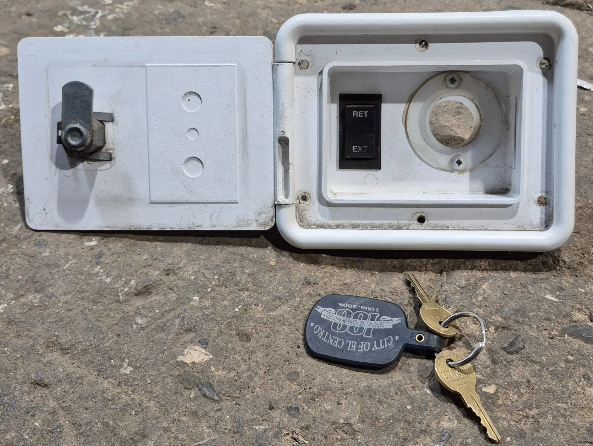 Used Access Hatch Landing Gear Legs Control Switch - 5" W x 6 1/4" H - Image 2