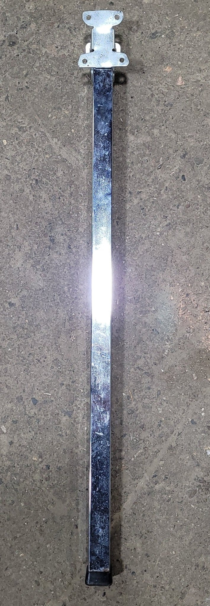 Used Folding table leg 26 1/2"