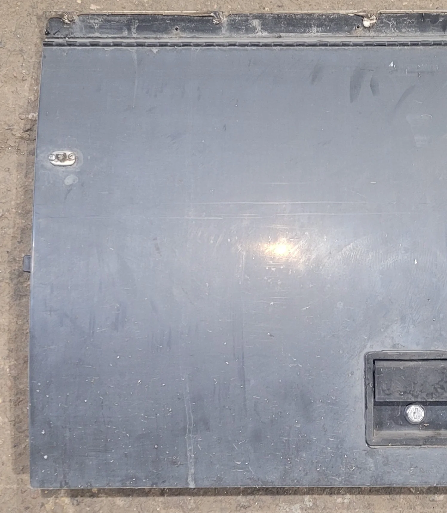 Used Airstream Passenger Side Basement Luggage Door - Image 2