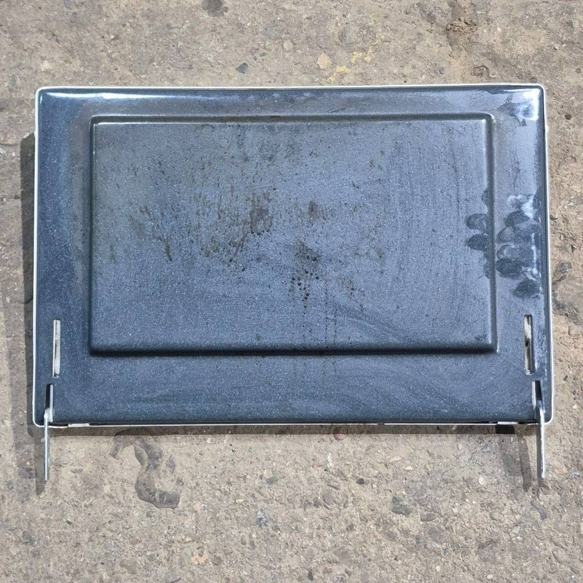 Used Atwood/ Wedgewood Oven Door ,White - 19" x 12 5/8" x 1 3/4" - Image 3