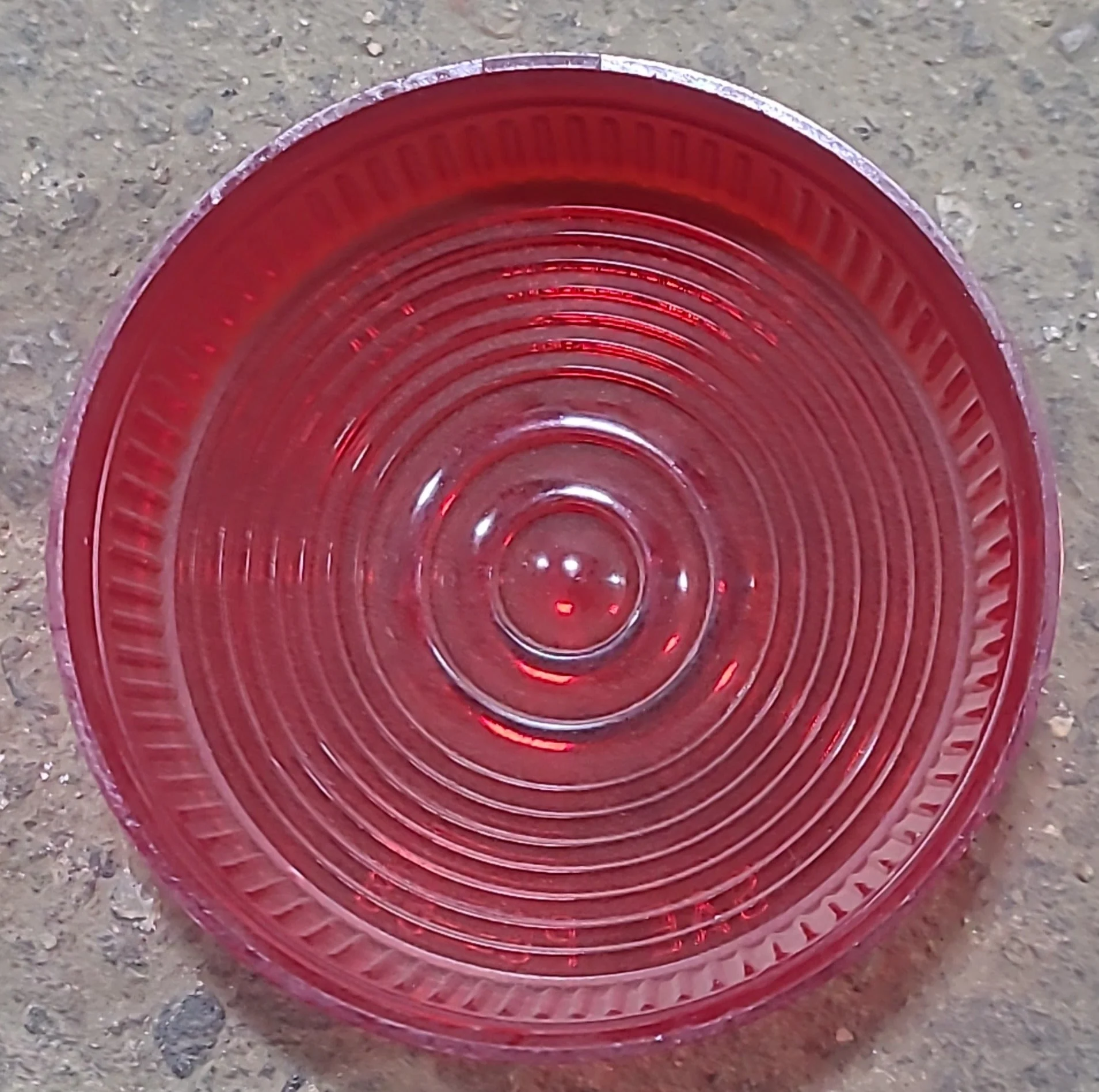 Used Bargman 50 : SAE PC 68 Replacement Lens for Marker Light - Red - Image 4