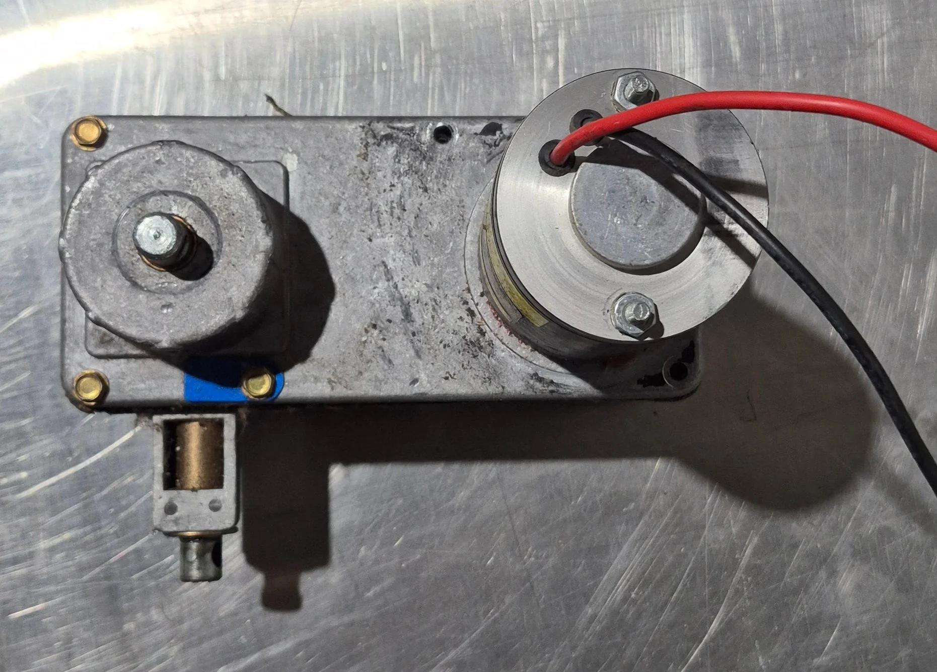 Used Barker RV Slide Out Motor - H-200 (18015 R.H.) - Image 2