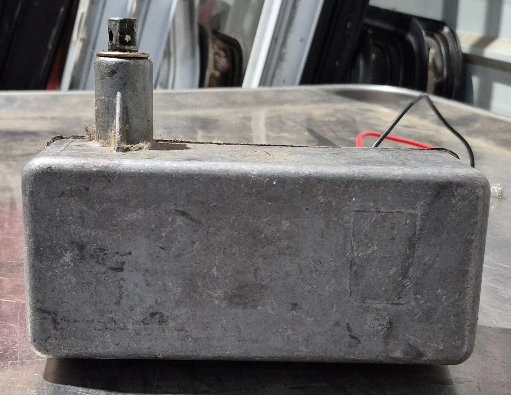 Used Barker RV Slide Out Motor - H-200 (18015 R.H.) - Image 4