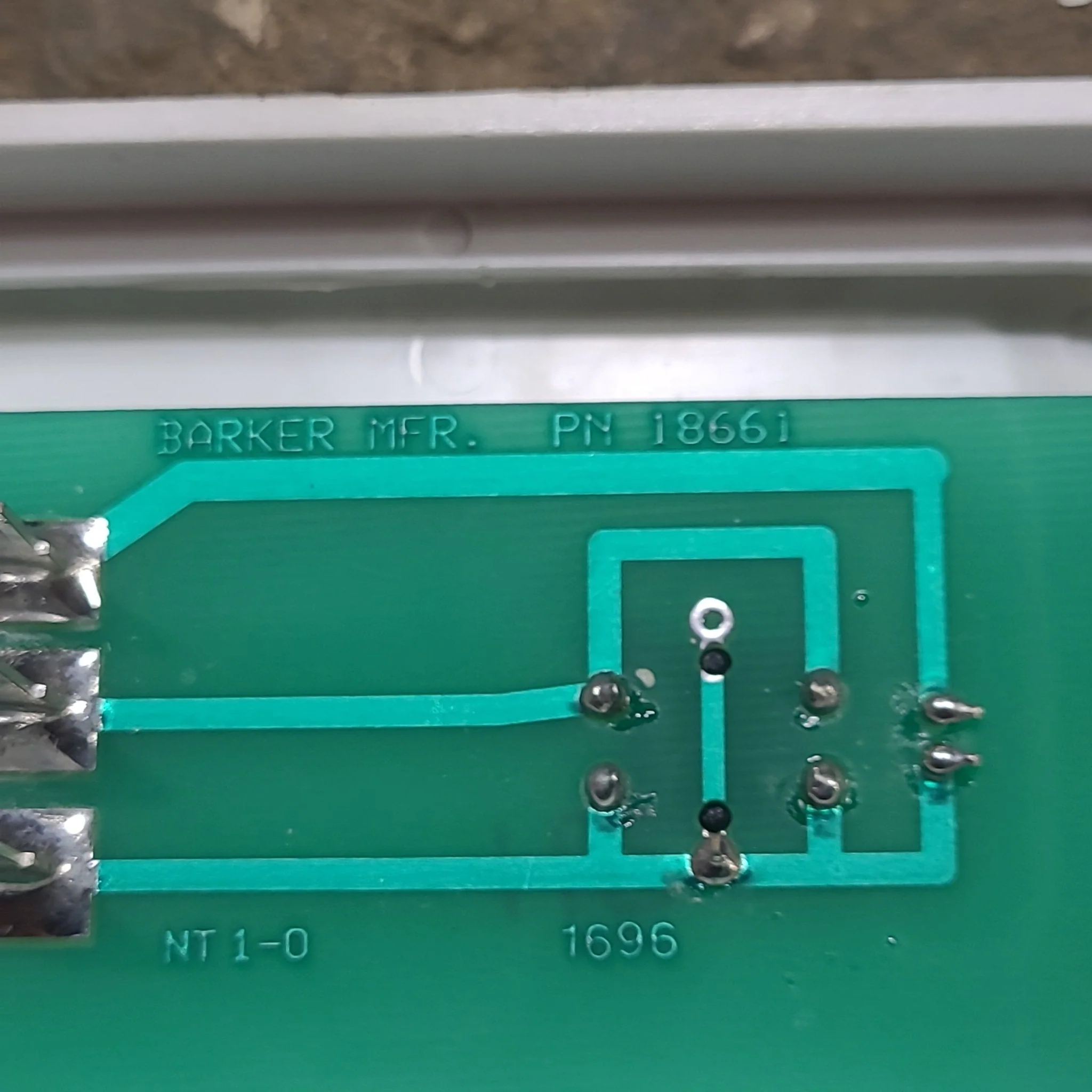 Used Barker Slide-Out Electric Switch Assembly - 18661 - Image 3