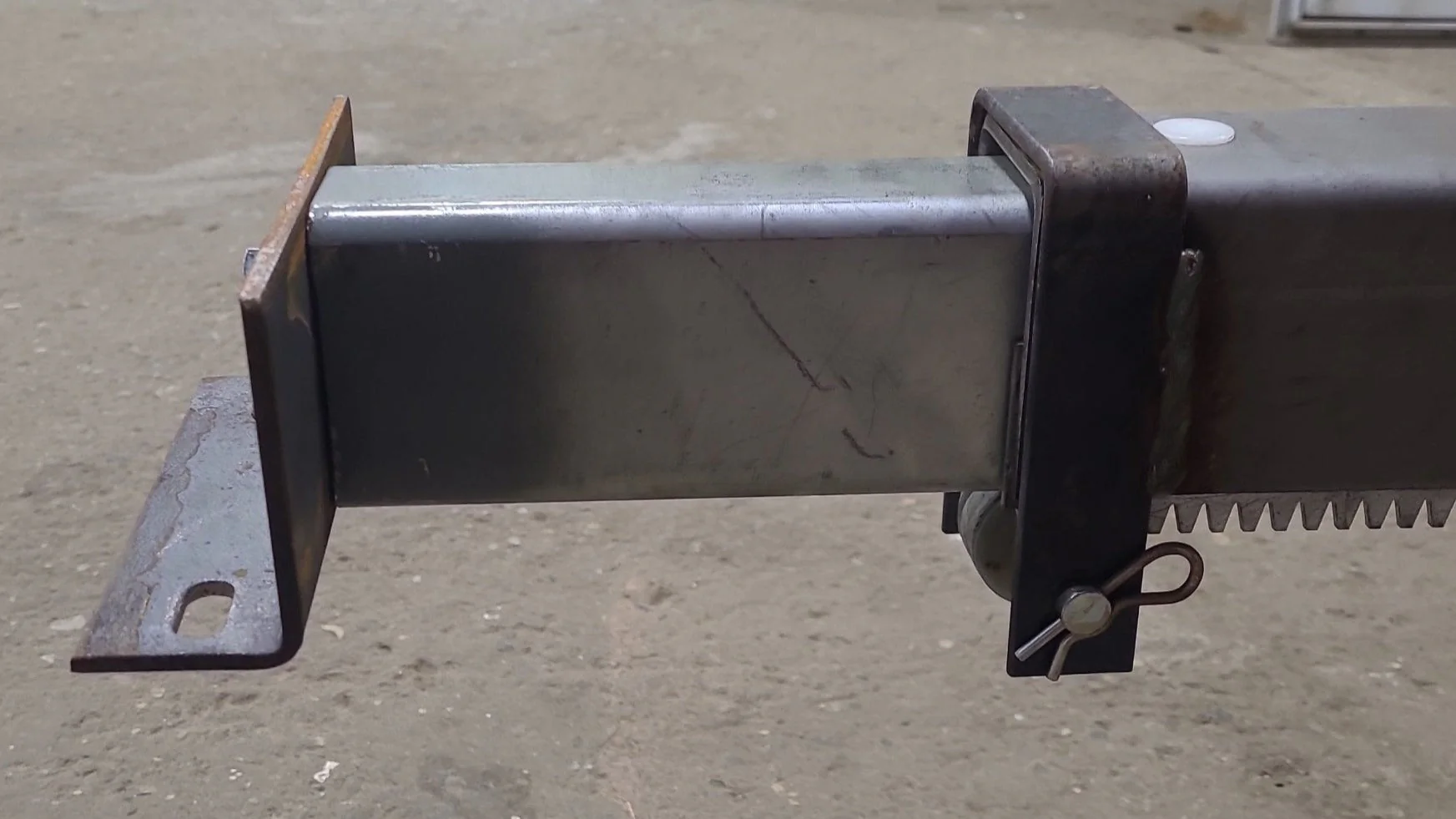 Used Barker Slide Out Track - Rack & Pinion - Image 4