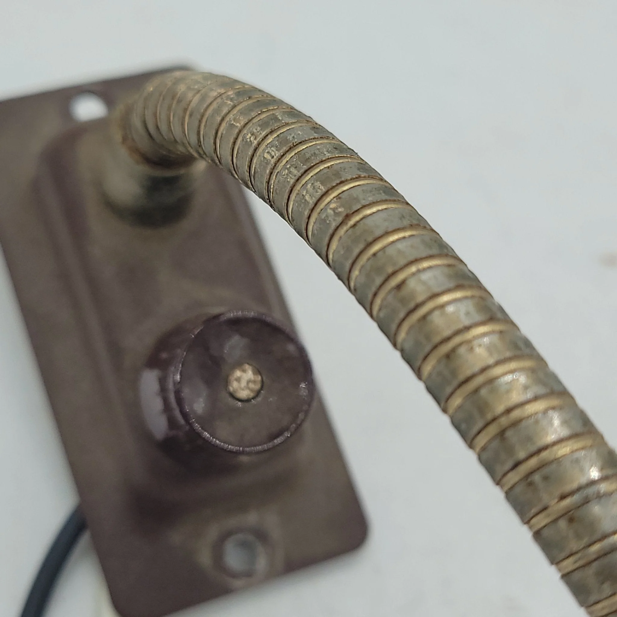 Used Retro Bedside Wall Mount Light - Image 3
