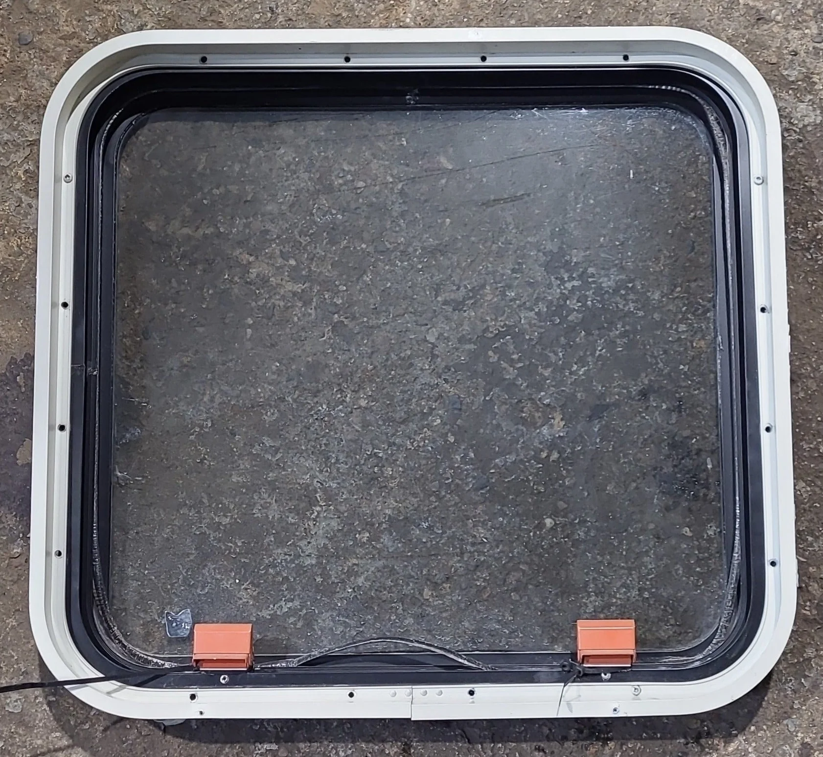Used Black Radius Emergency Opening Window : 23 1/2" W x 21 3/4" H x 1 3/4" D - Image 4