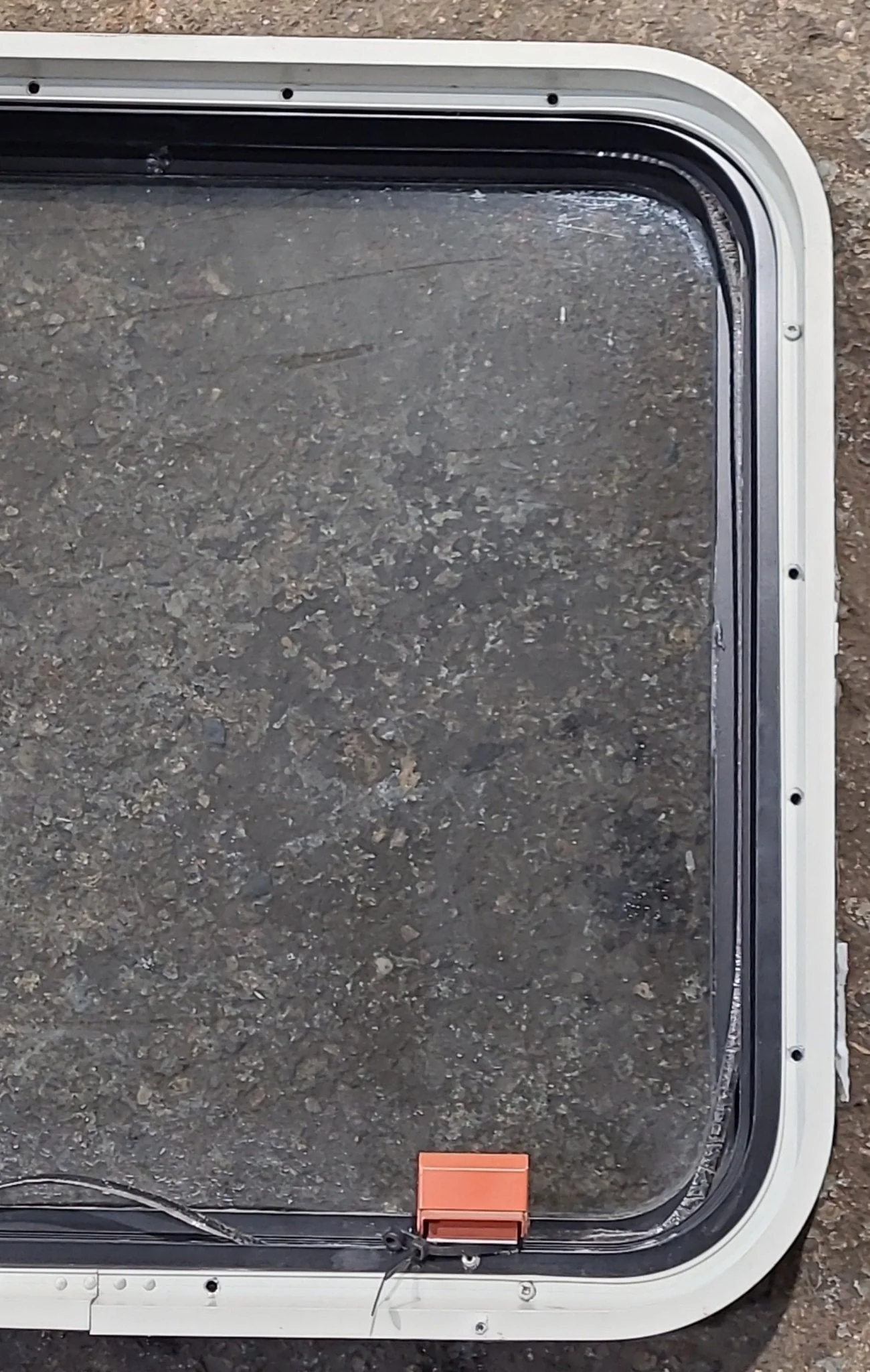 Used Black Radius Emergency Opening Window : 23 1/2" W x 21 3/4" H x 1 3/4" D - Image 6