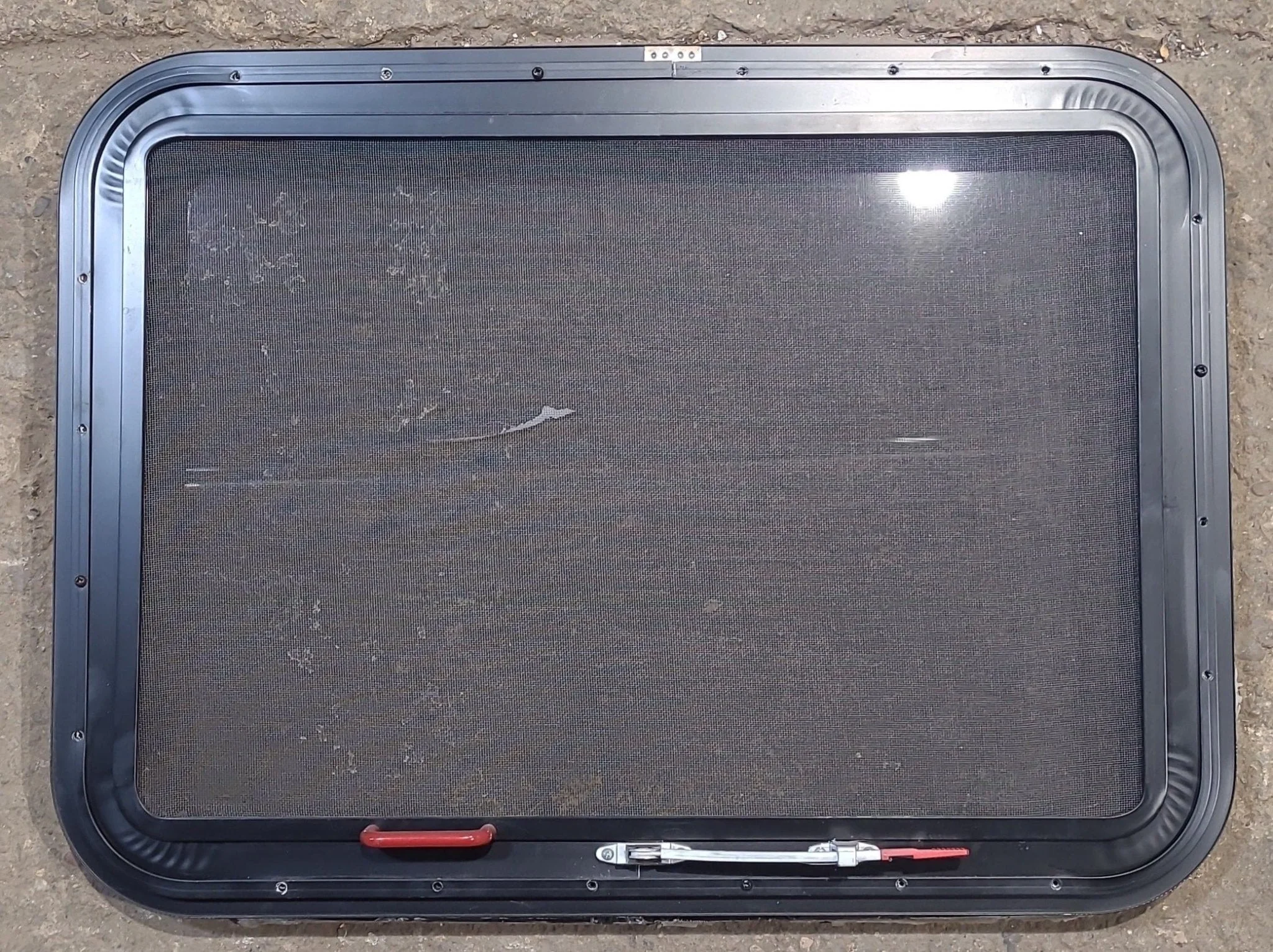 Used Black Radius Emergency Opening Window : 29 1/4" W x 21 1/4" H x 1 1/4" D - Image 4
