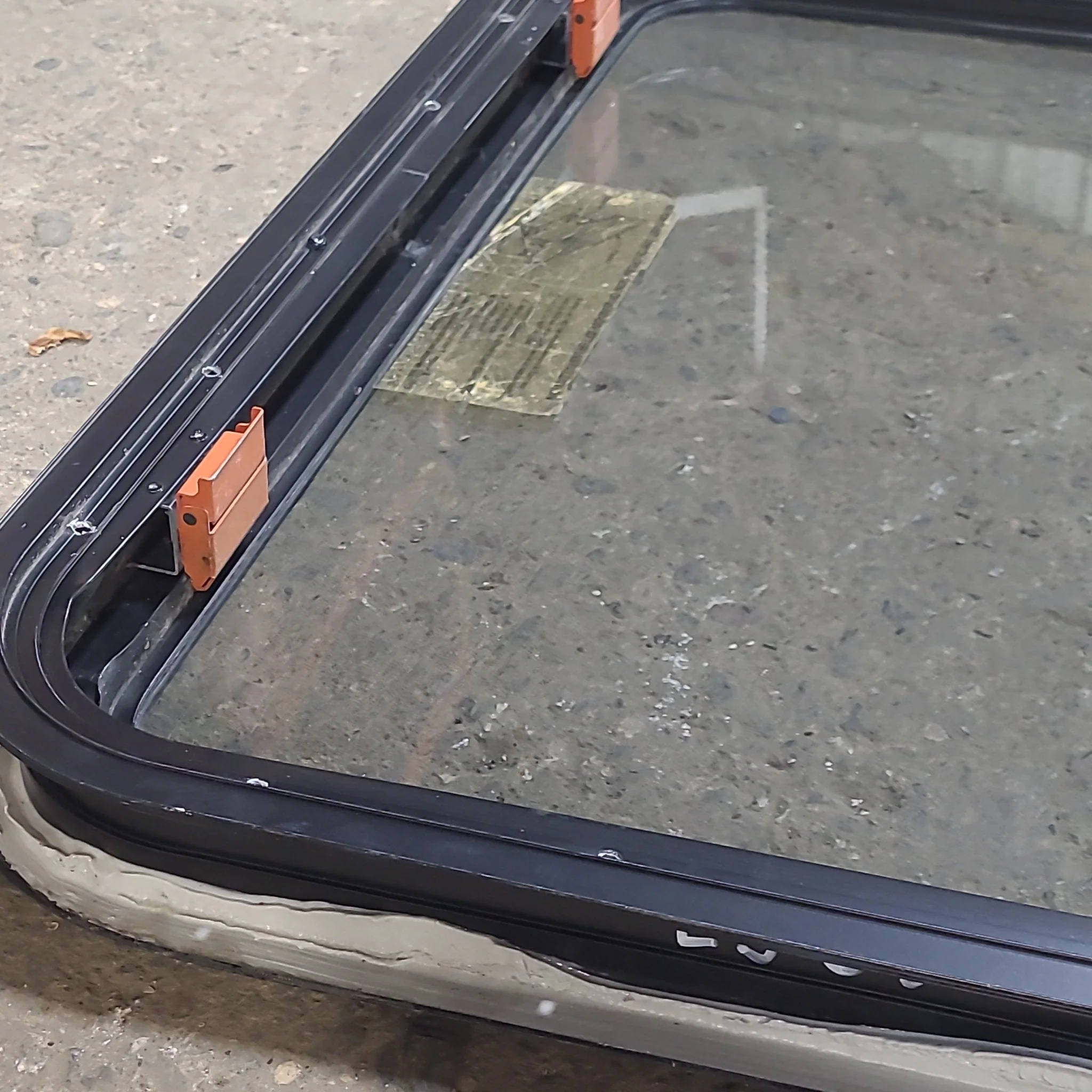 Used Black Radius Emergency Opening Window : 29 3/8" W x 22 1/2" H x 1 7/8" D - Image 7