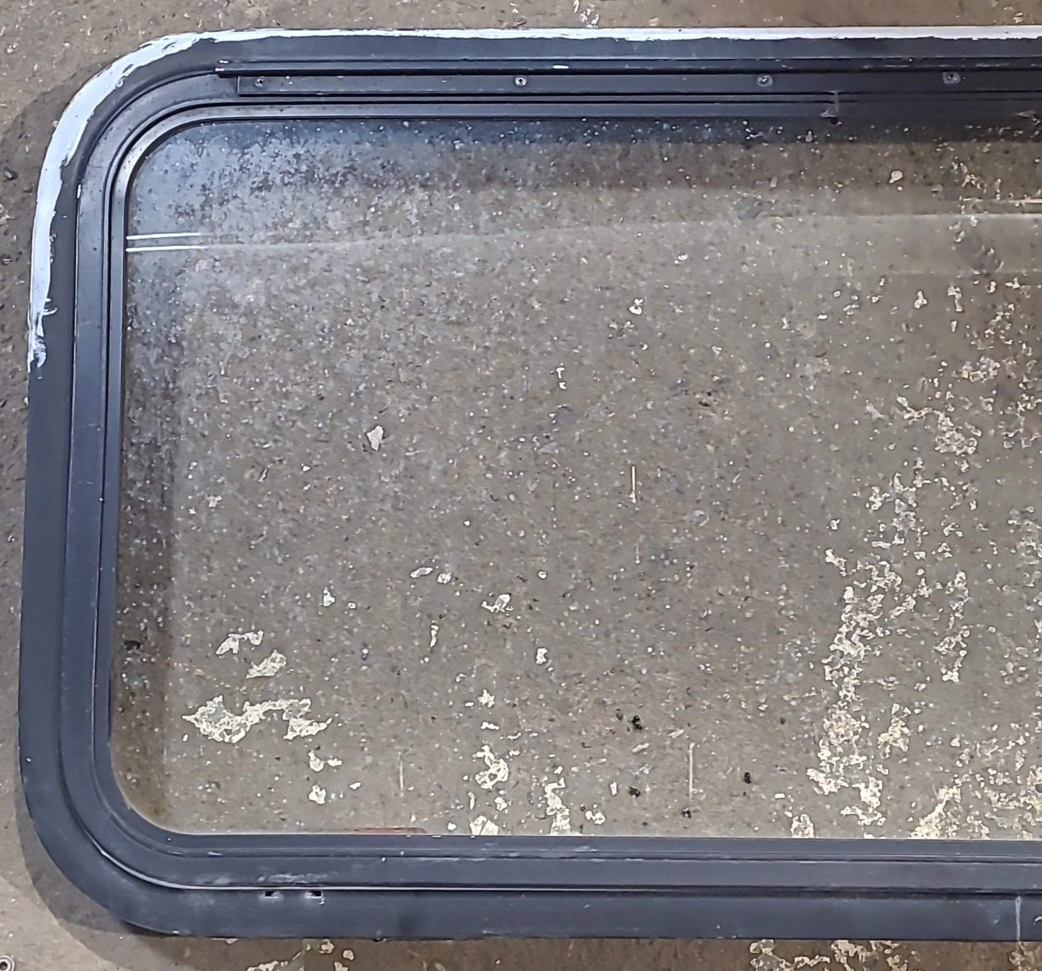 Used Black Radius Emergency Opening Window : 35 1/2" W x 181/2" H x 1 7/8" D - Image 2