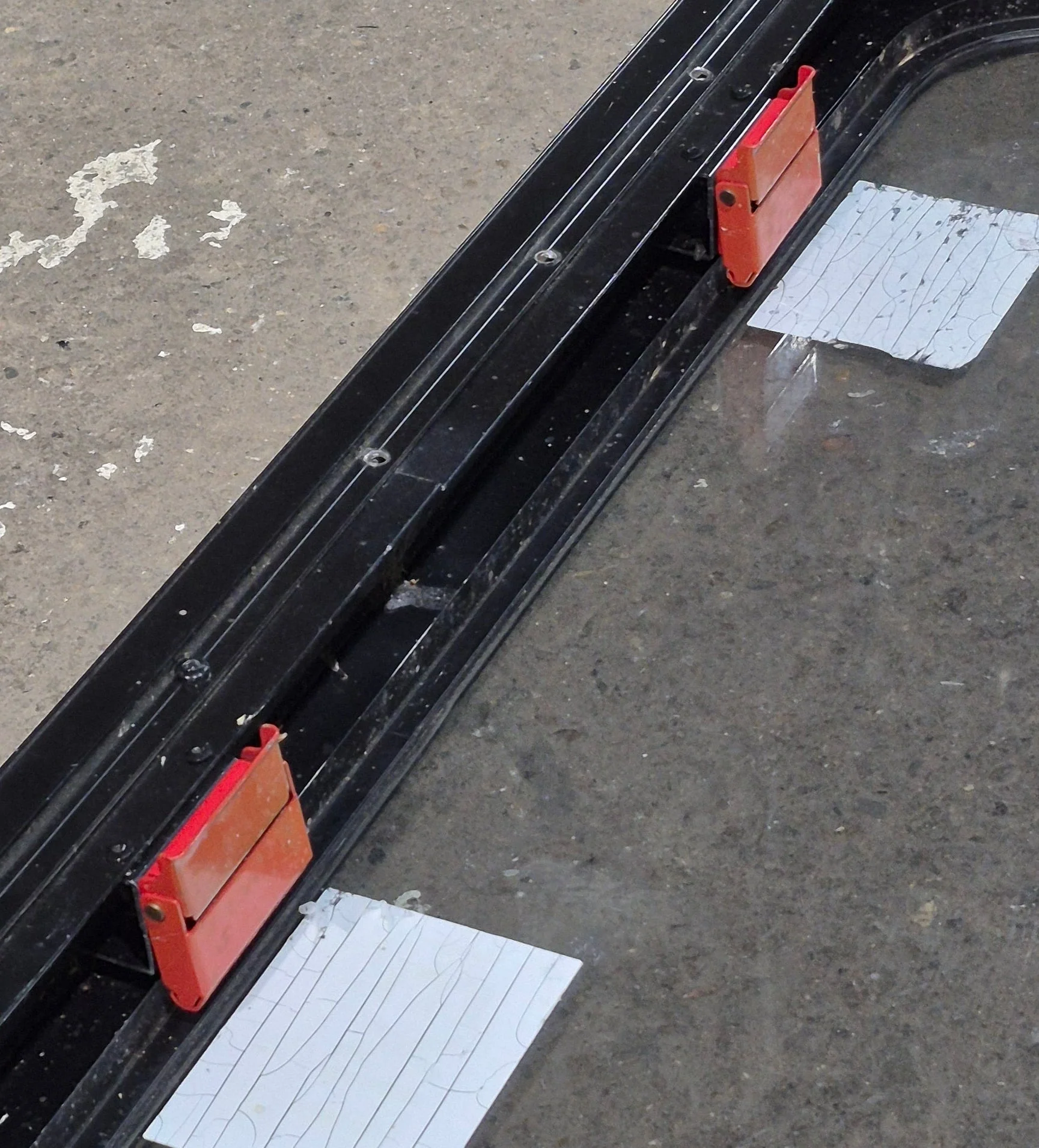 Used Black Radius Emergency Opening Window : 47 1/4" W x 21 1/4" H x 1 3/4" D - Image 8
