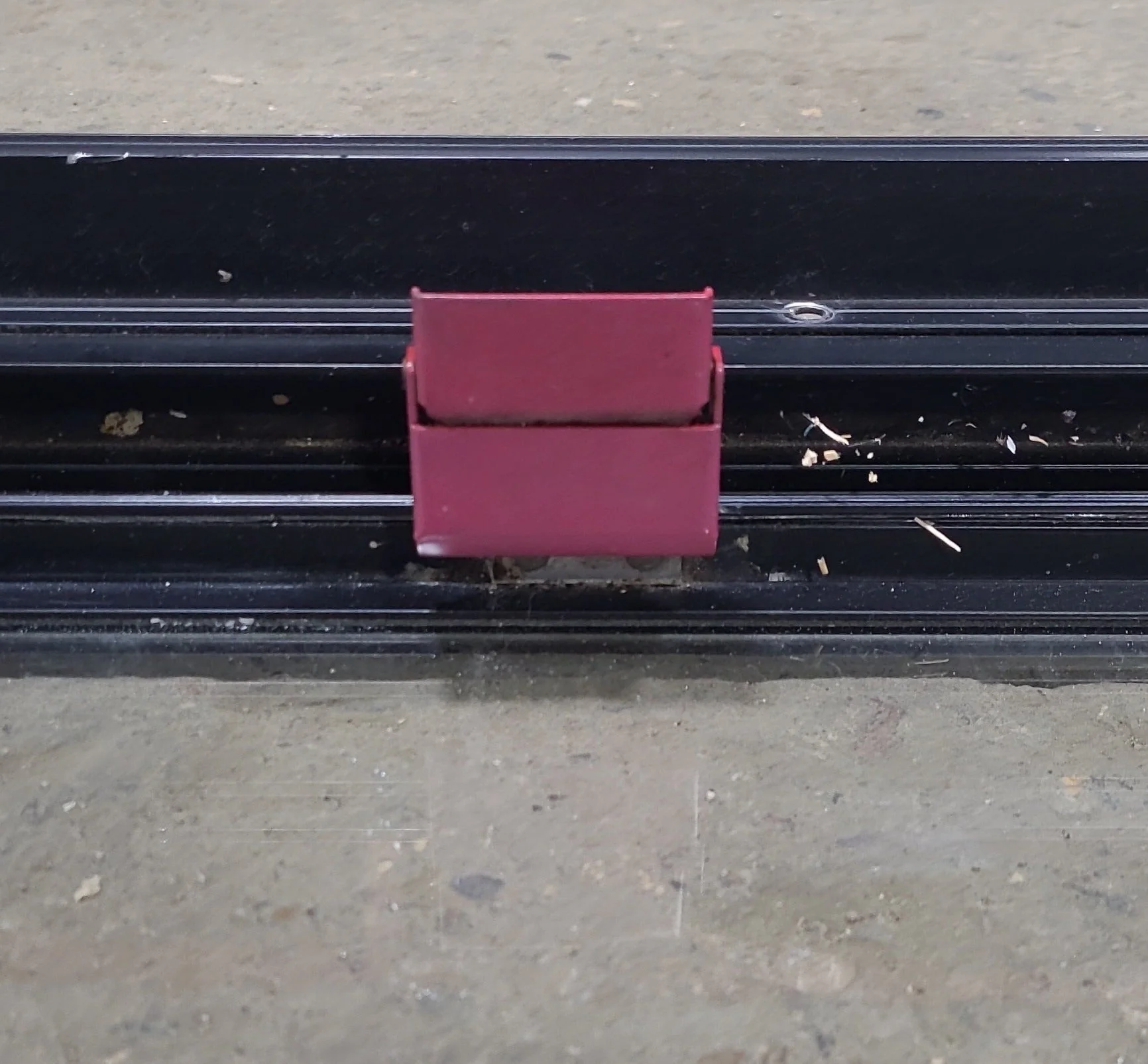 Used Black Radius Emergency Opening Window : 48 1/2" W x 21 3/4" H x 1 3/4" D - Image 7