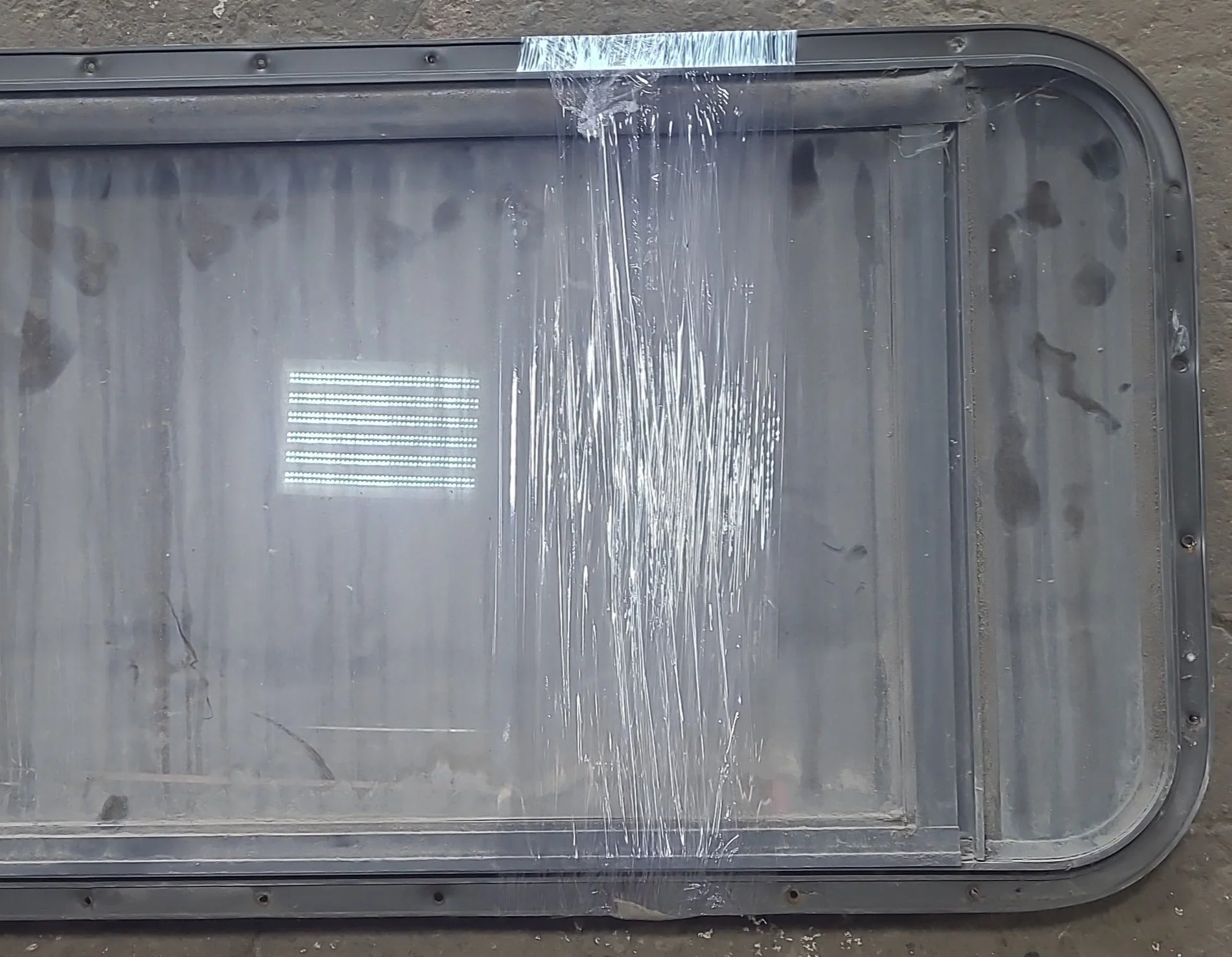 Used Black Radius Emergency Opening Window : 49 3/4" W x 19 1/2" H x 1 7/8" D - Image 3