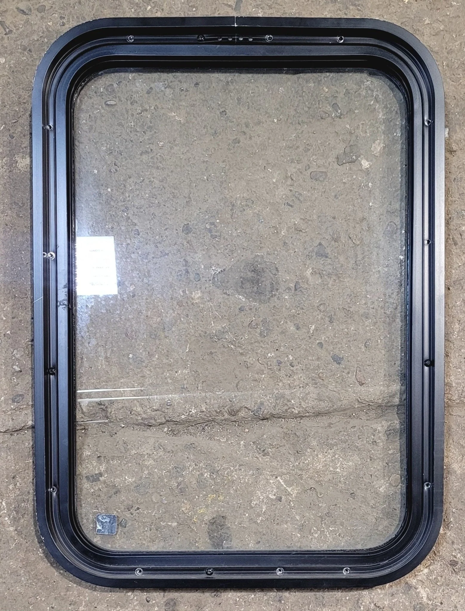 Used Black Radius Non Opening Window : 18 1/4" W x 25 3/4" H x 1 3/4" - Image 4
