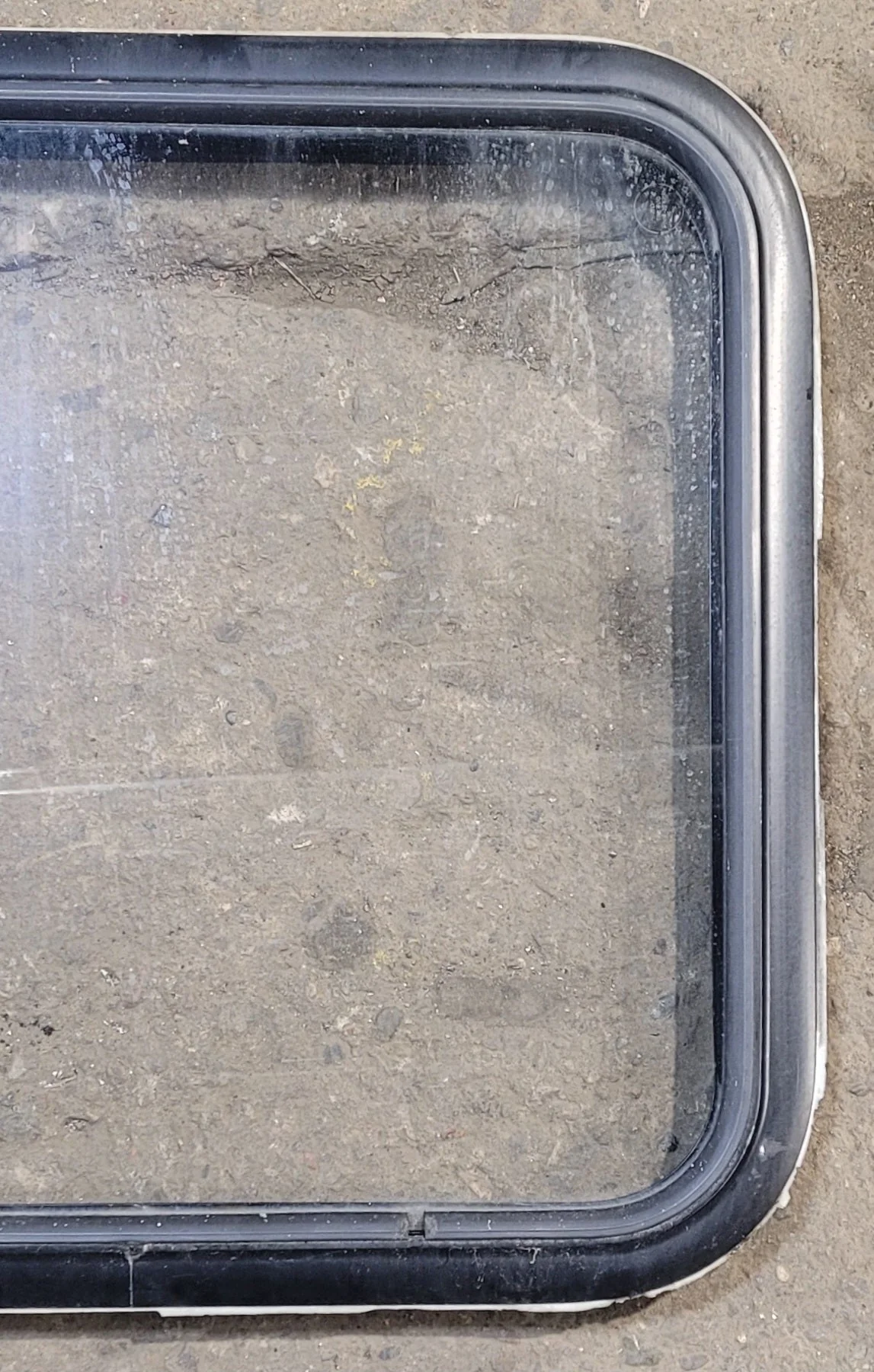 Used Black Radius Non Opening Window : 23 1/4" W x 21 3/4" H x 1 7/8" - Image 3